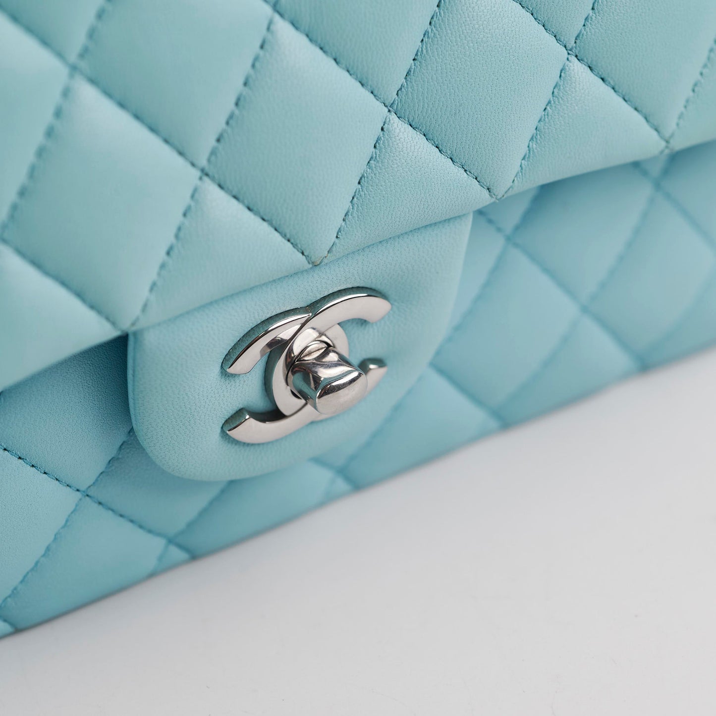 Chanel Classic Flap Medium/Large Light Blue - Series 31