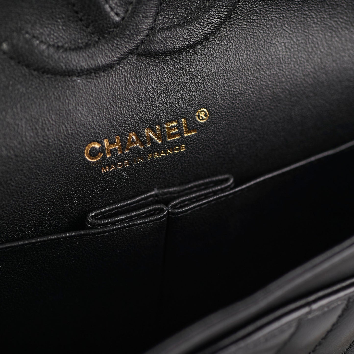 Chanel Medium/Large Classic Flap Chevron