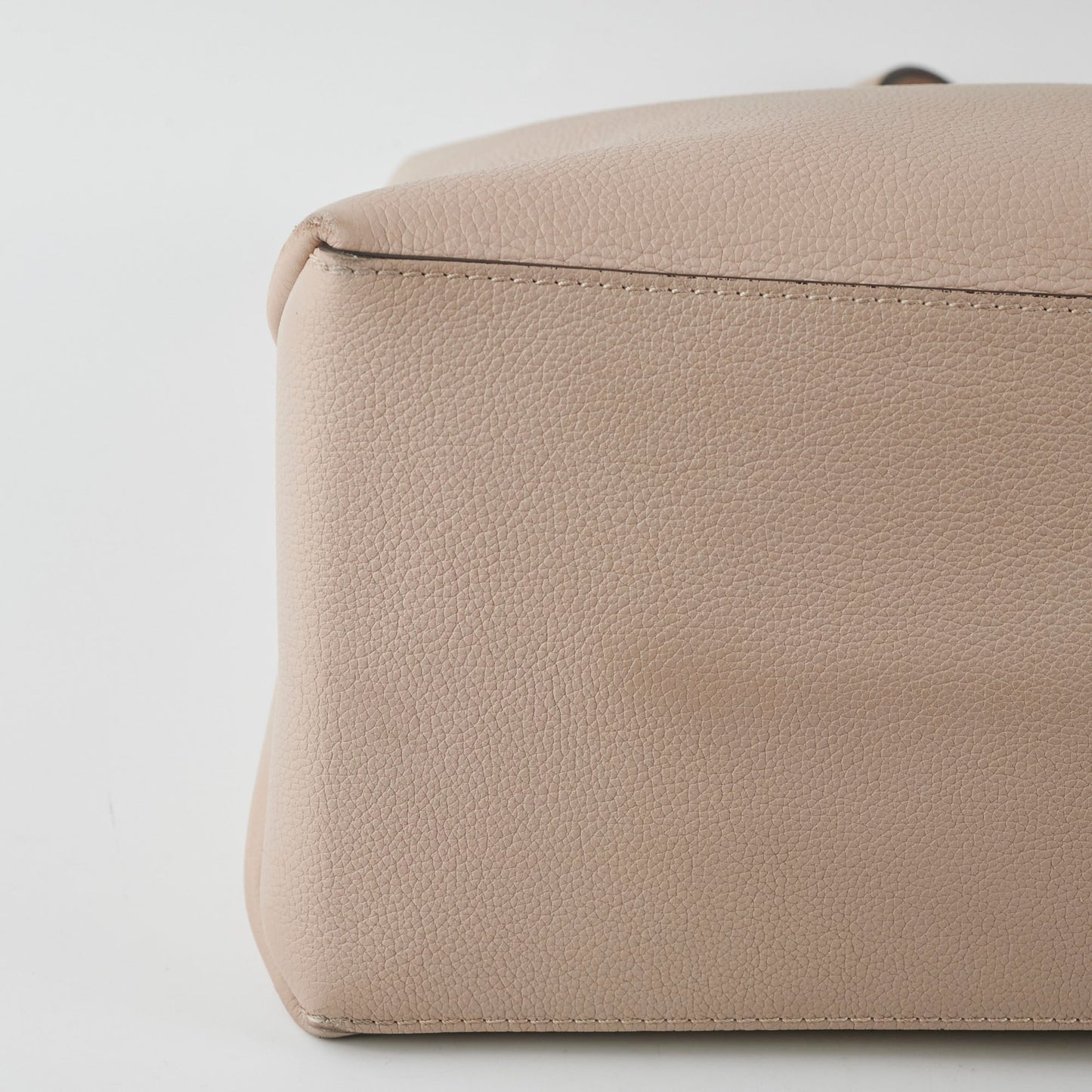 Louis Vuitton Lockme Tote Greige