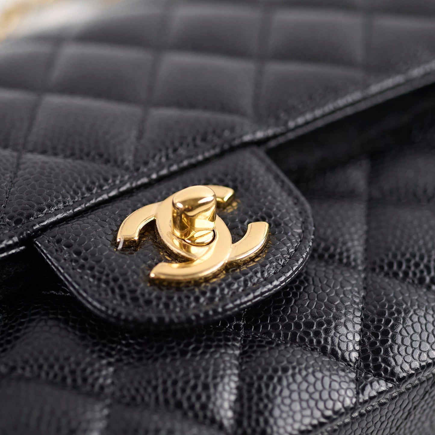 Chanel Medium/Large Classic Double Flap Caviar Black 2021