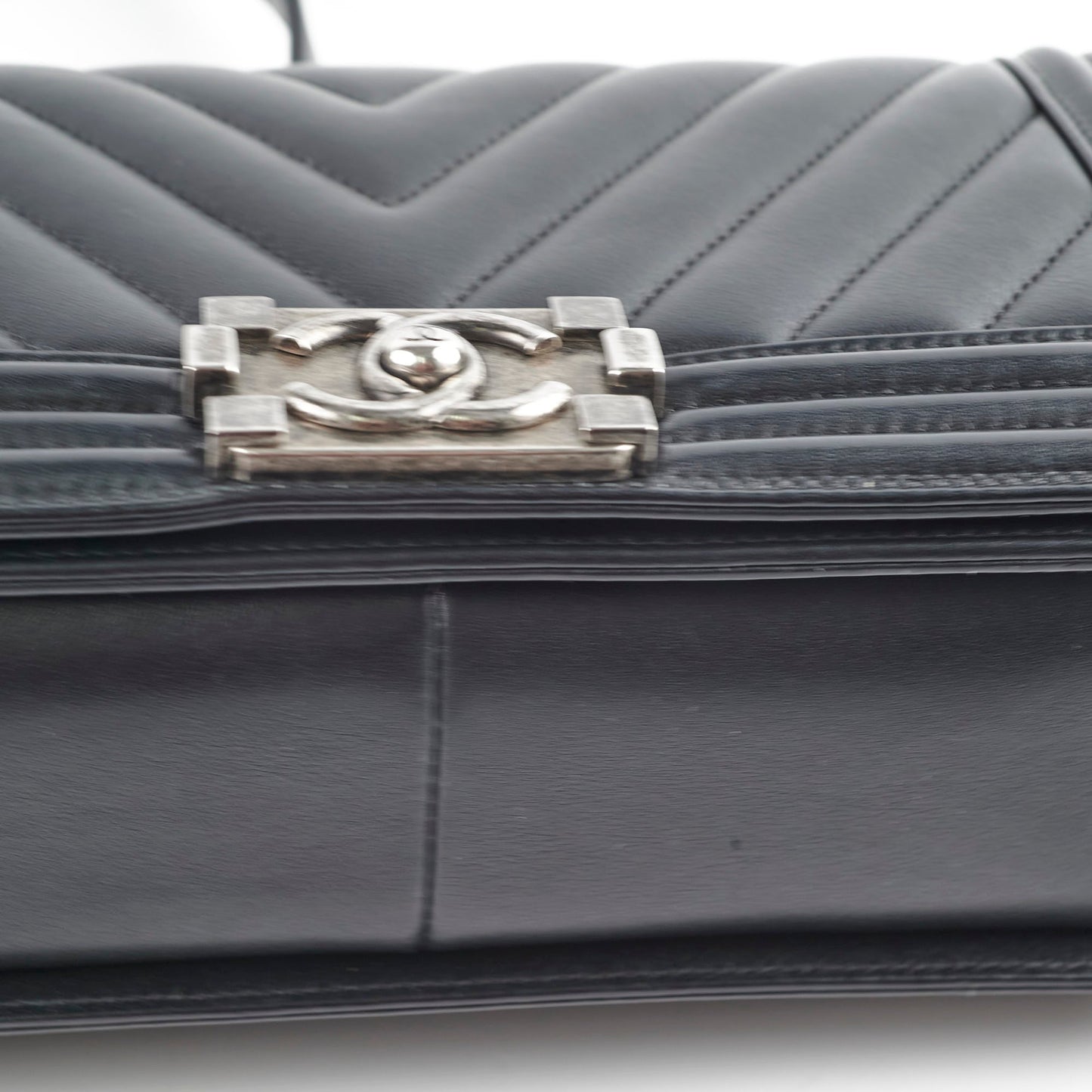 Chanel Old Medium Boy Chevron Lambskin Black