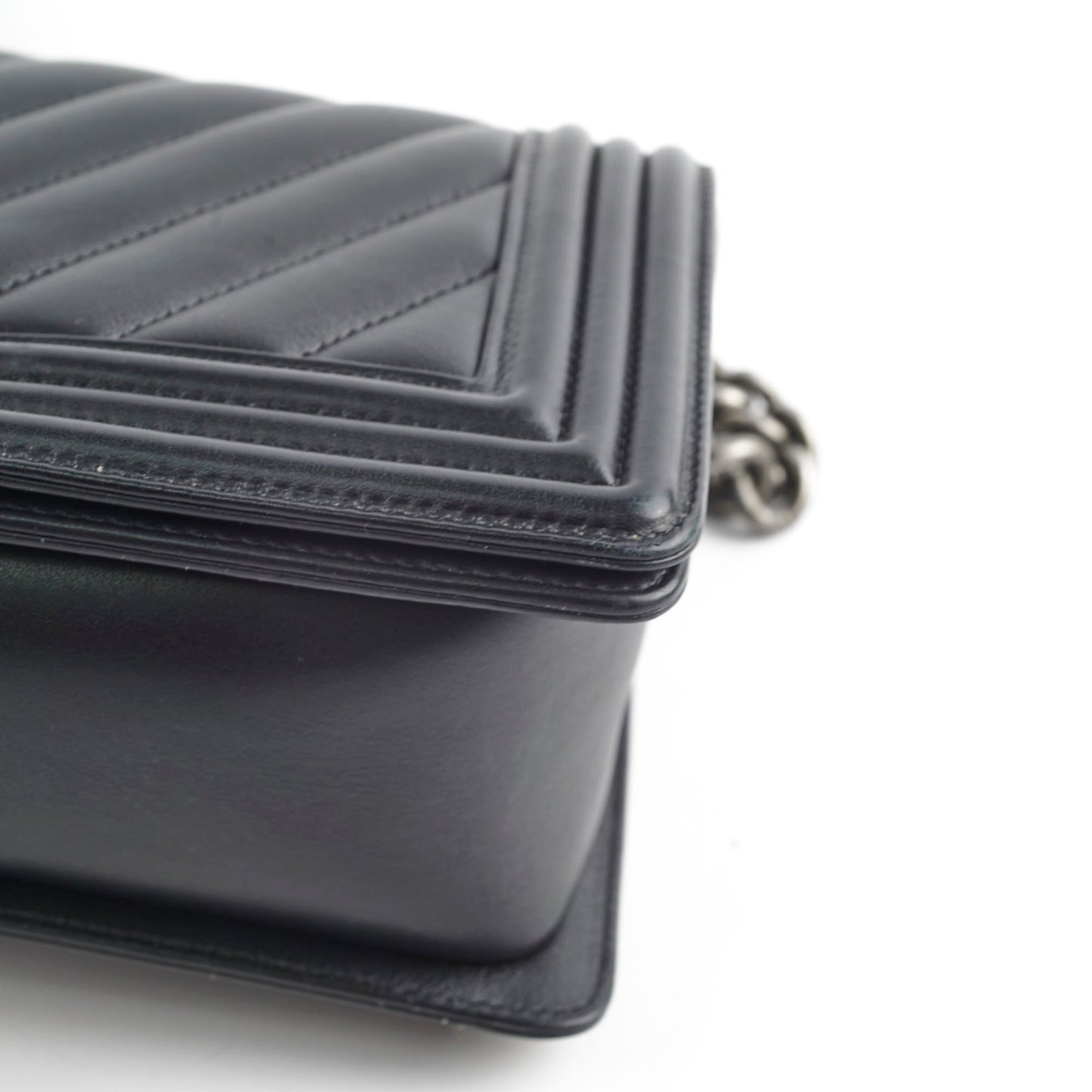 Chanel Old Medium Boy Chevron Lambskin Black