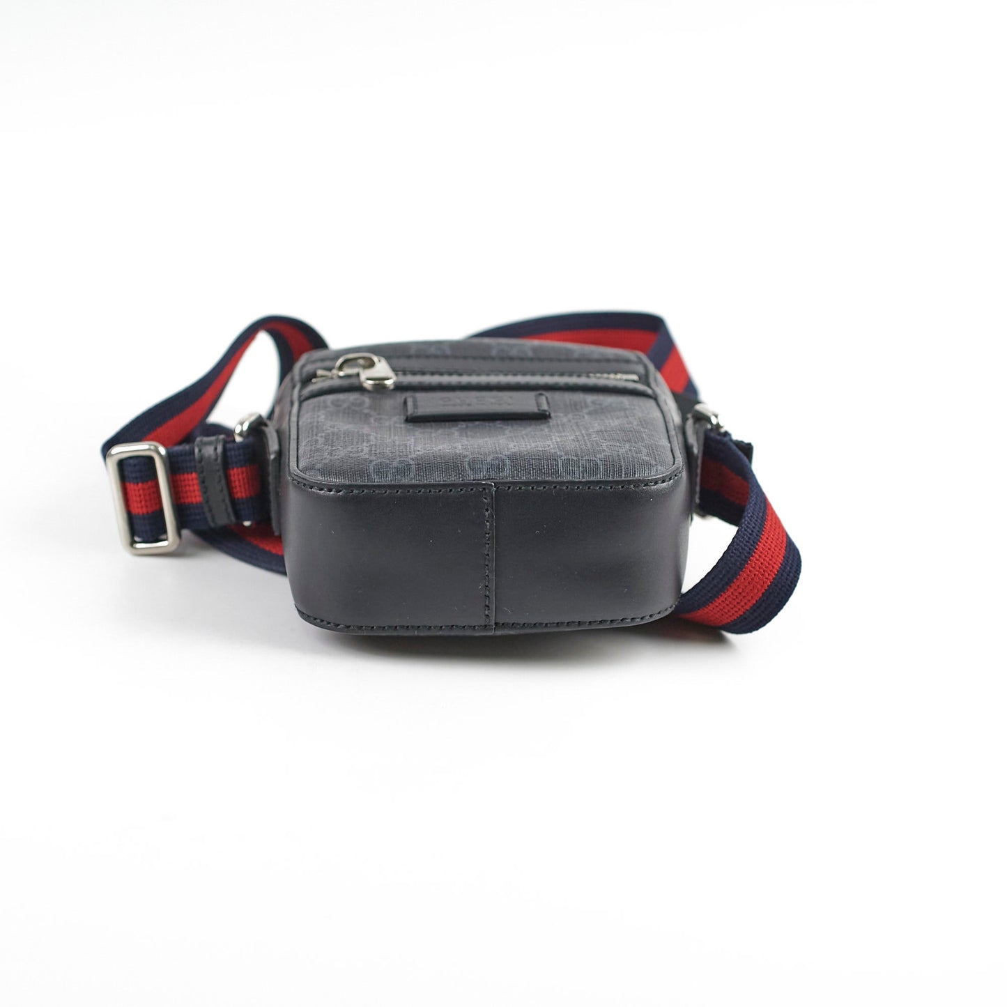 Gucci GG Supreme Messenger Bag Dark Grey