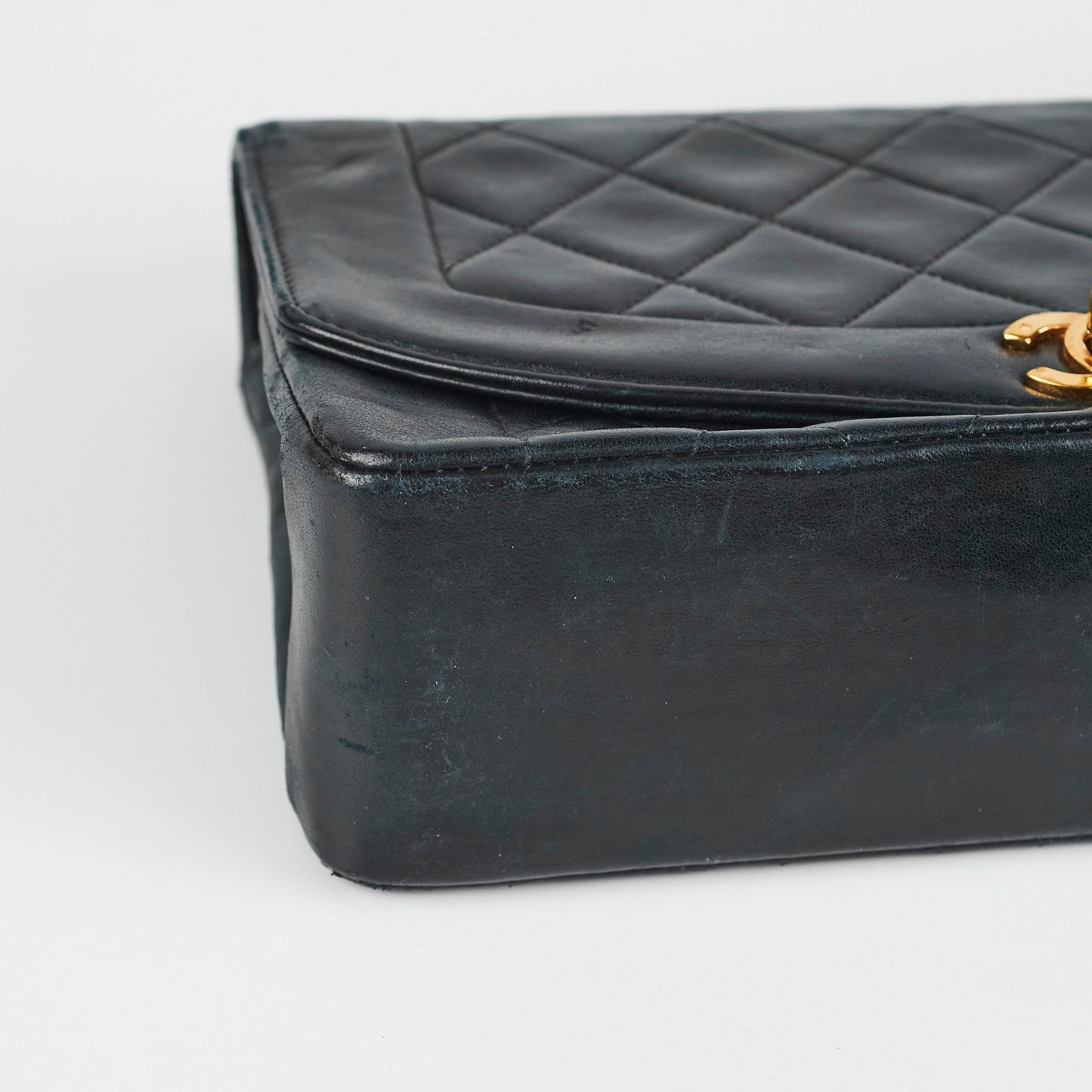 Chanel Diana Lambskin Black Medium