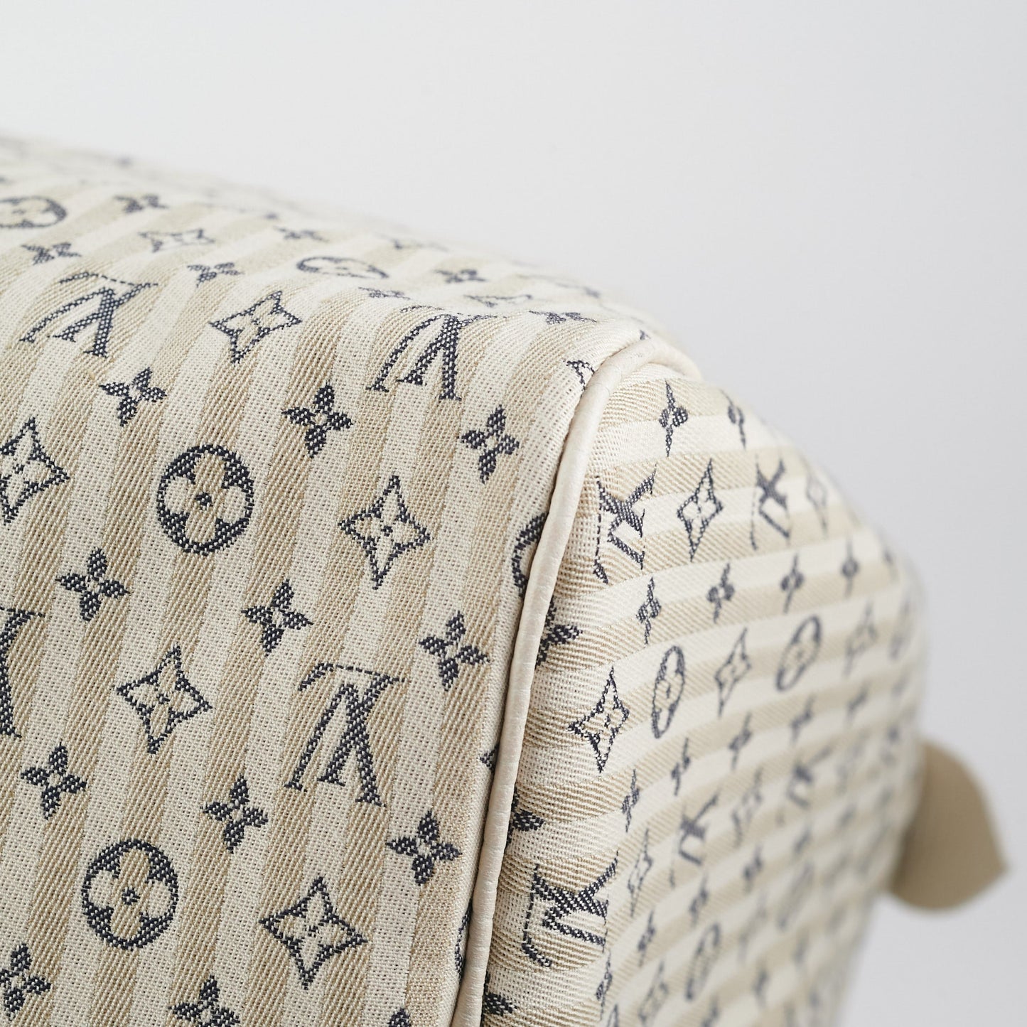 Louis Vuitton  30 White Denim Monogram Bag