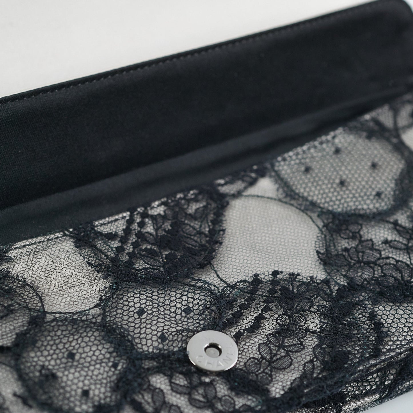 Chanel Lace Bow Clutch Black
