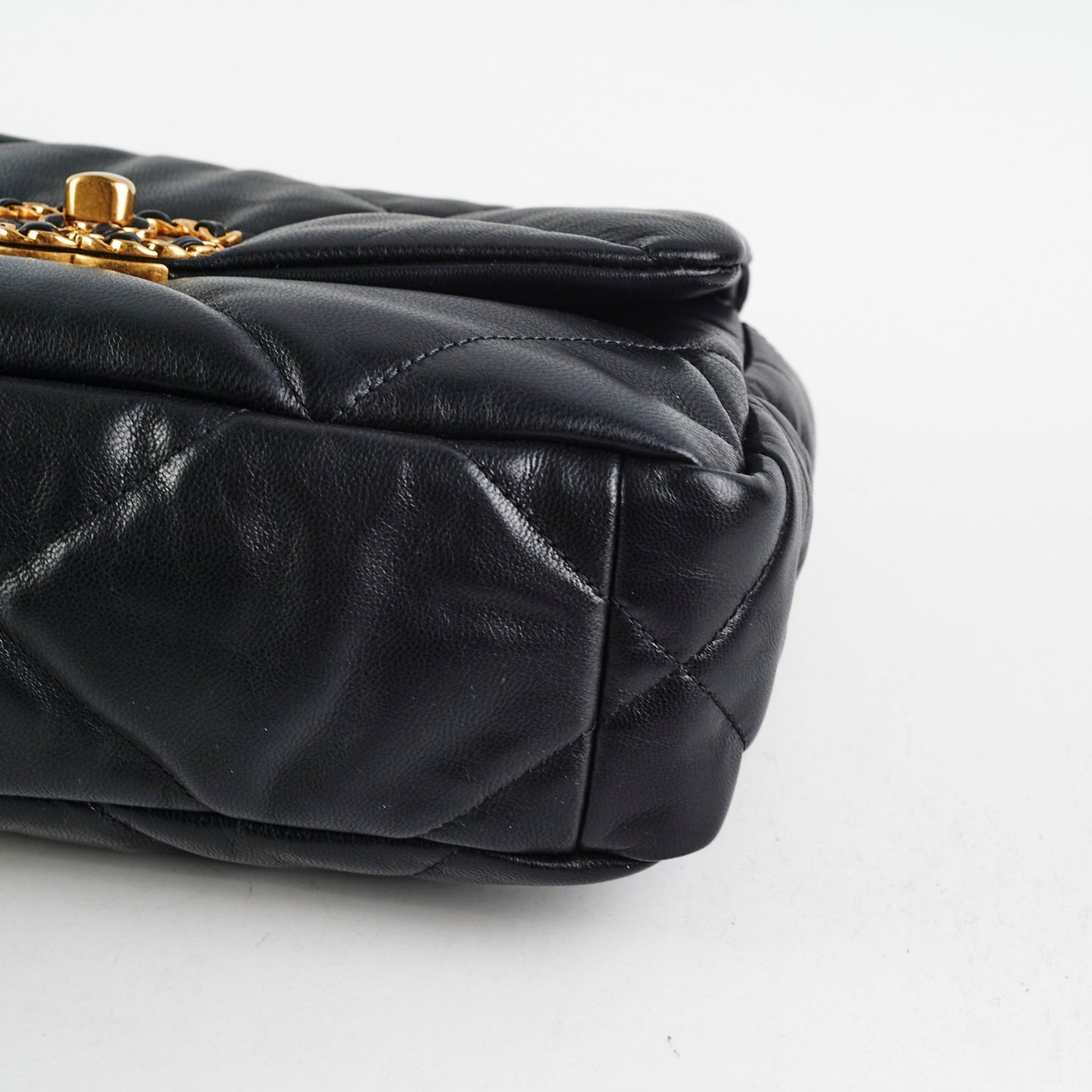 Chanel 19 Small Black