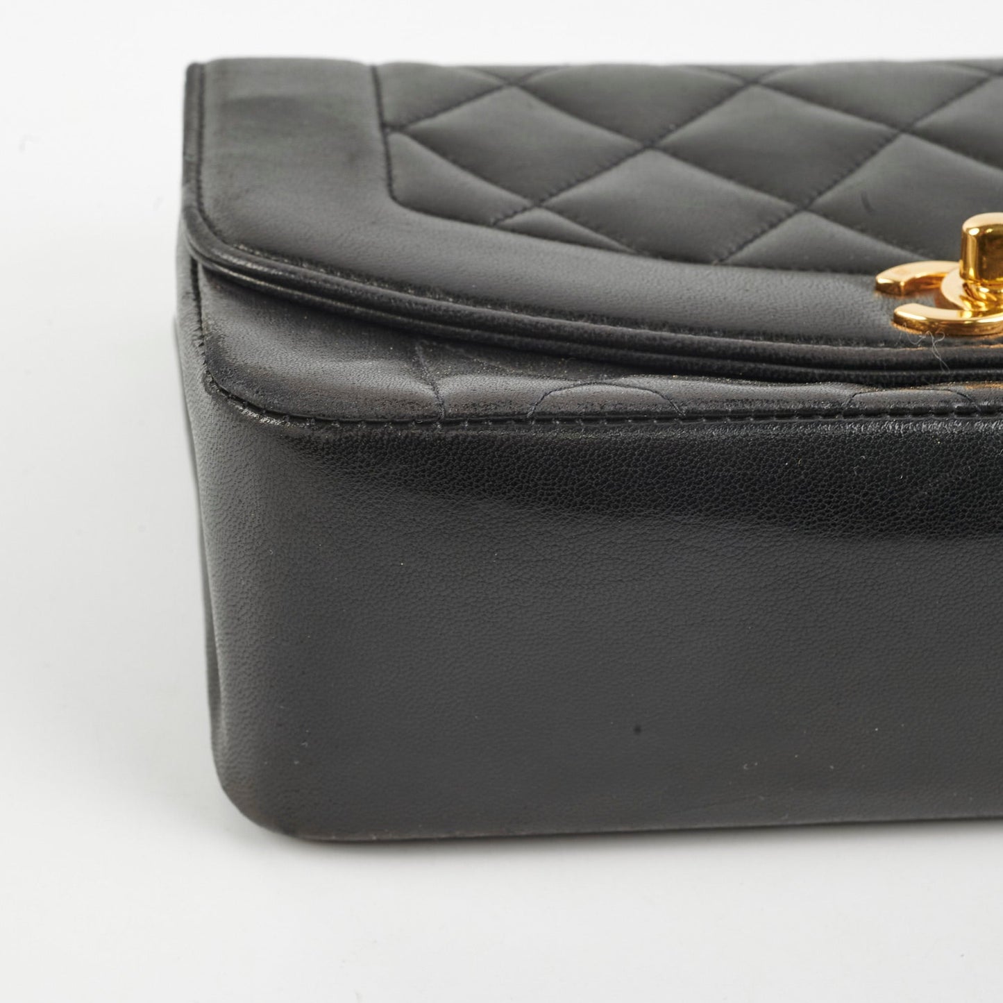 Chanel  Small Diana Lambskin Black - Series 3