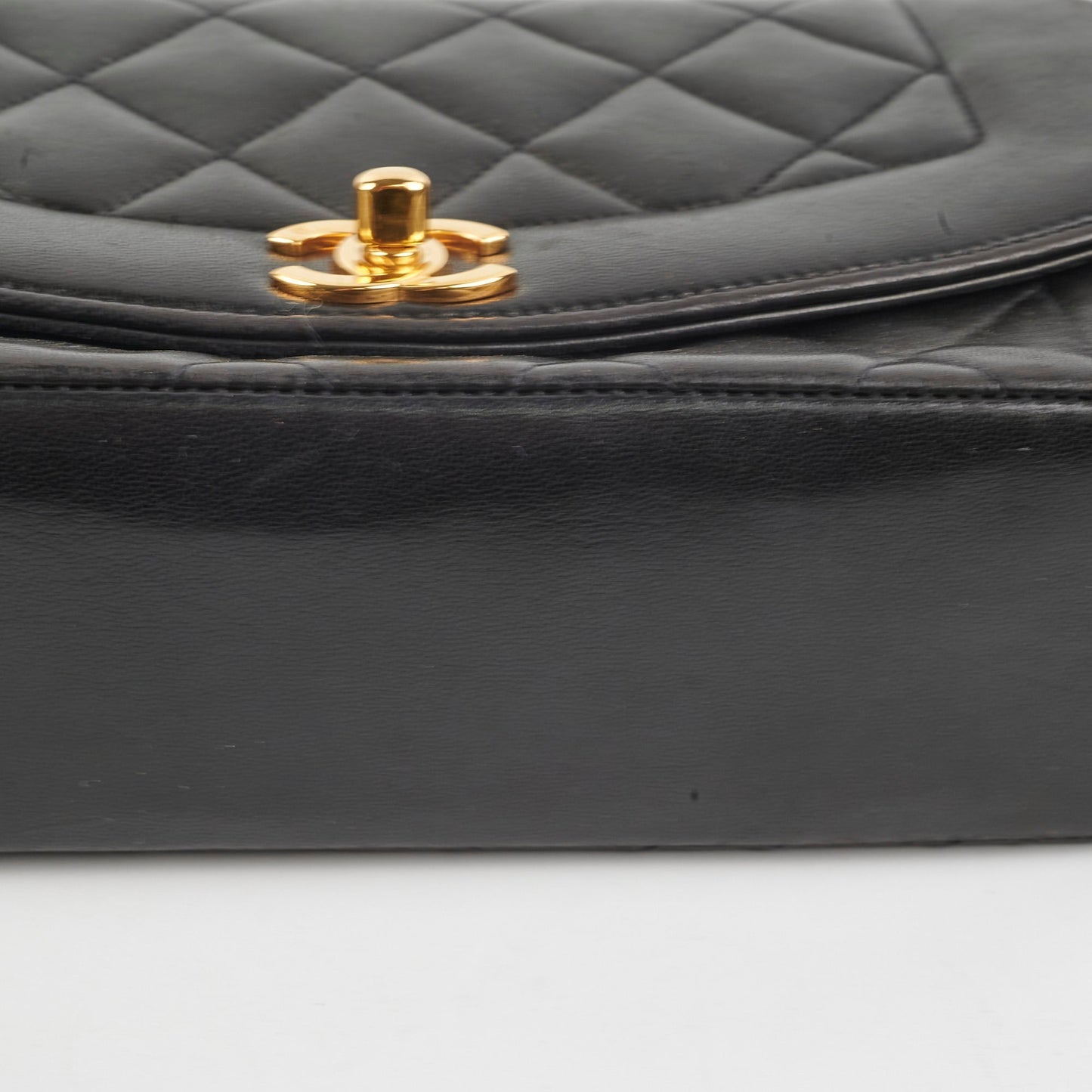 Chanel  Small Diana Lambskin Black - Series 3