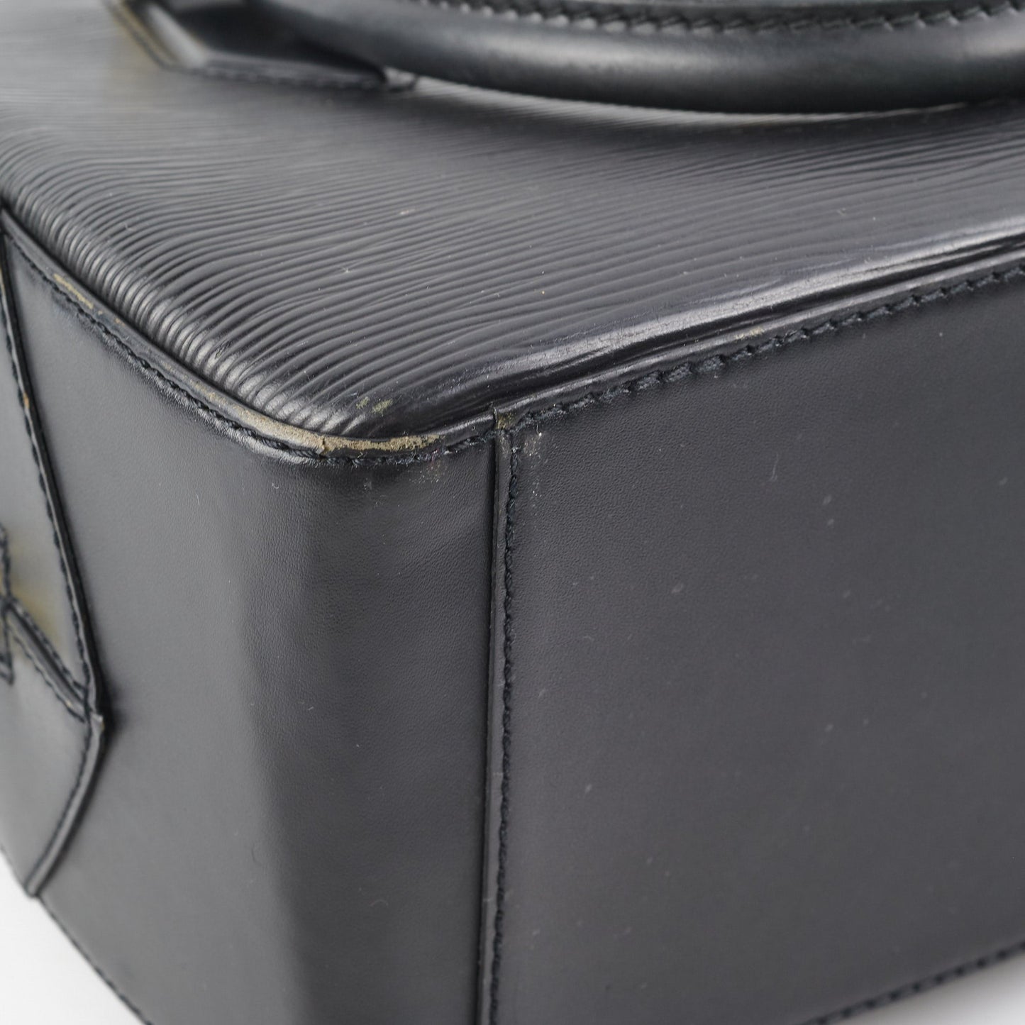 Louis Vuitton Sablons Bag Back