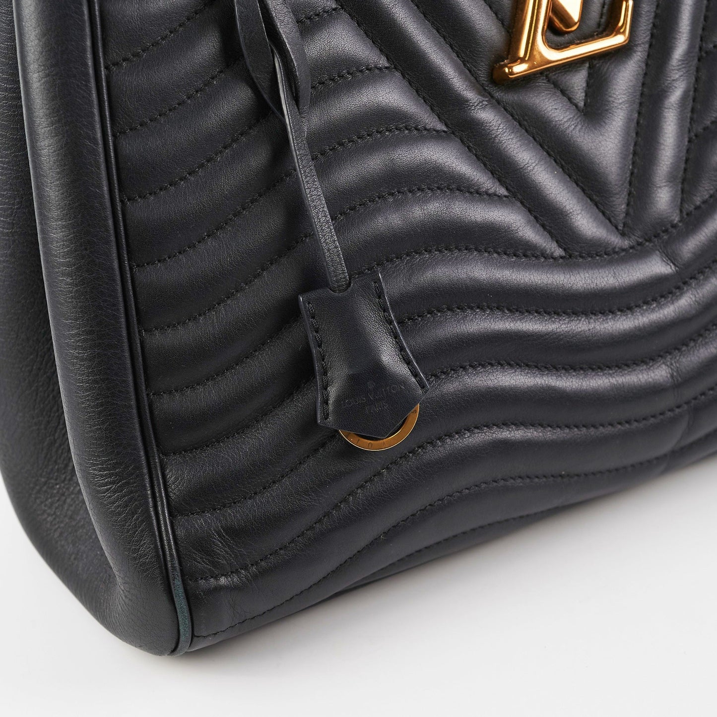 Louis Vuitton New Wave Chain Tote Bag Black