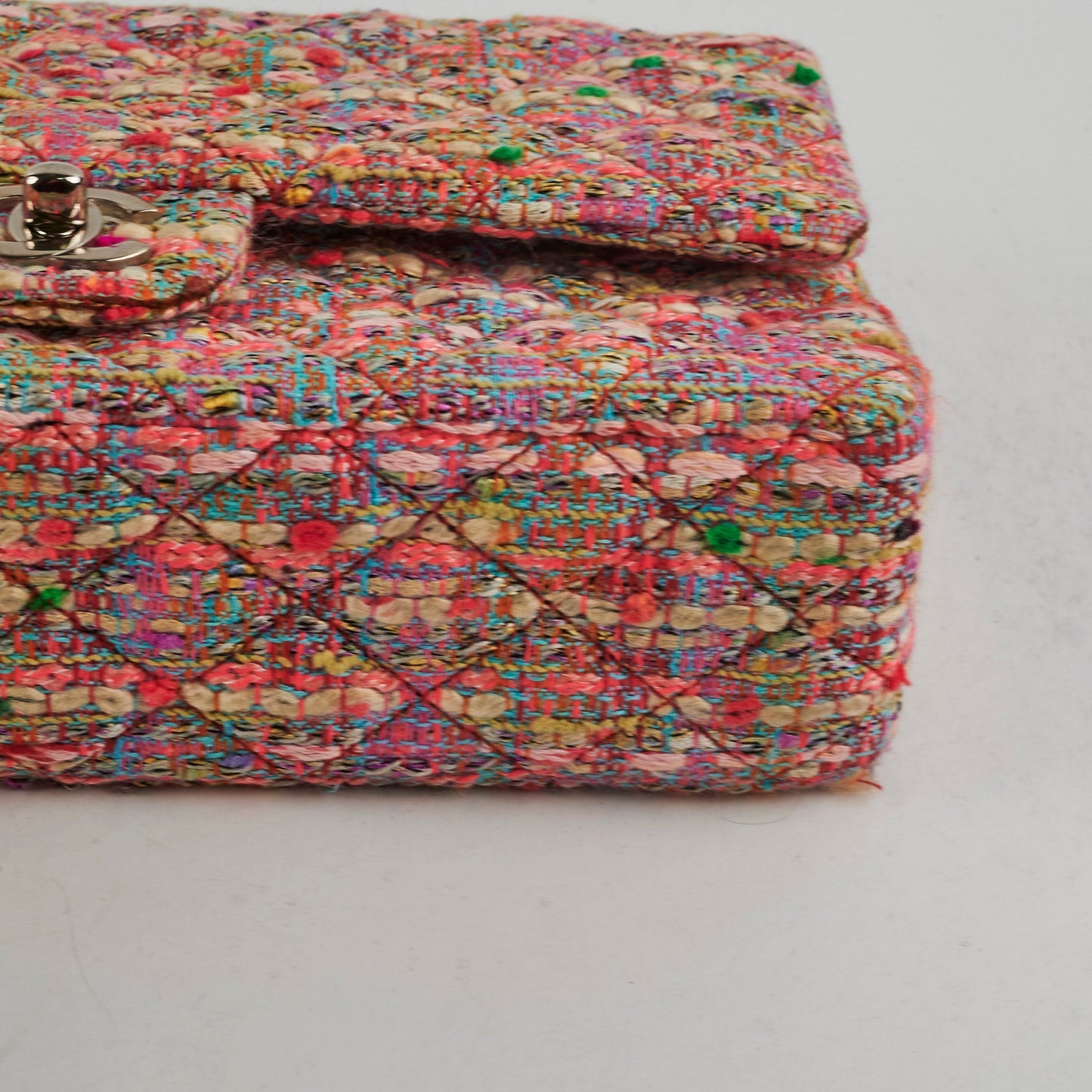 Chanel M/L Tweed Classic Flap - Series 14