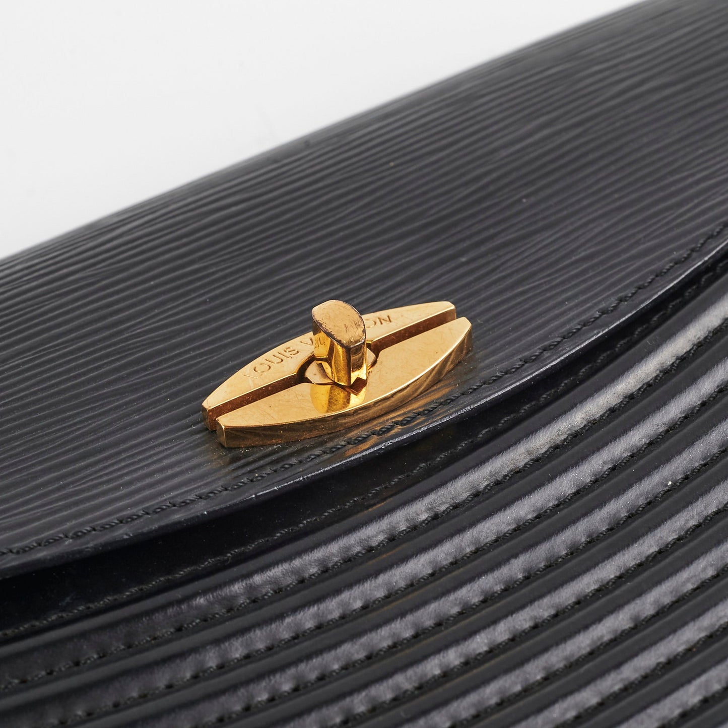 Louis Vuitton   Clutch Epi Black