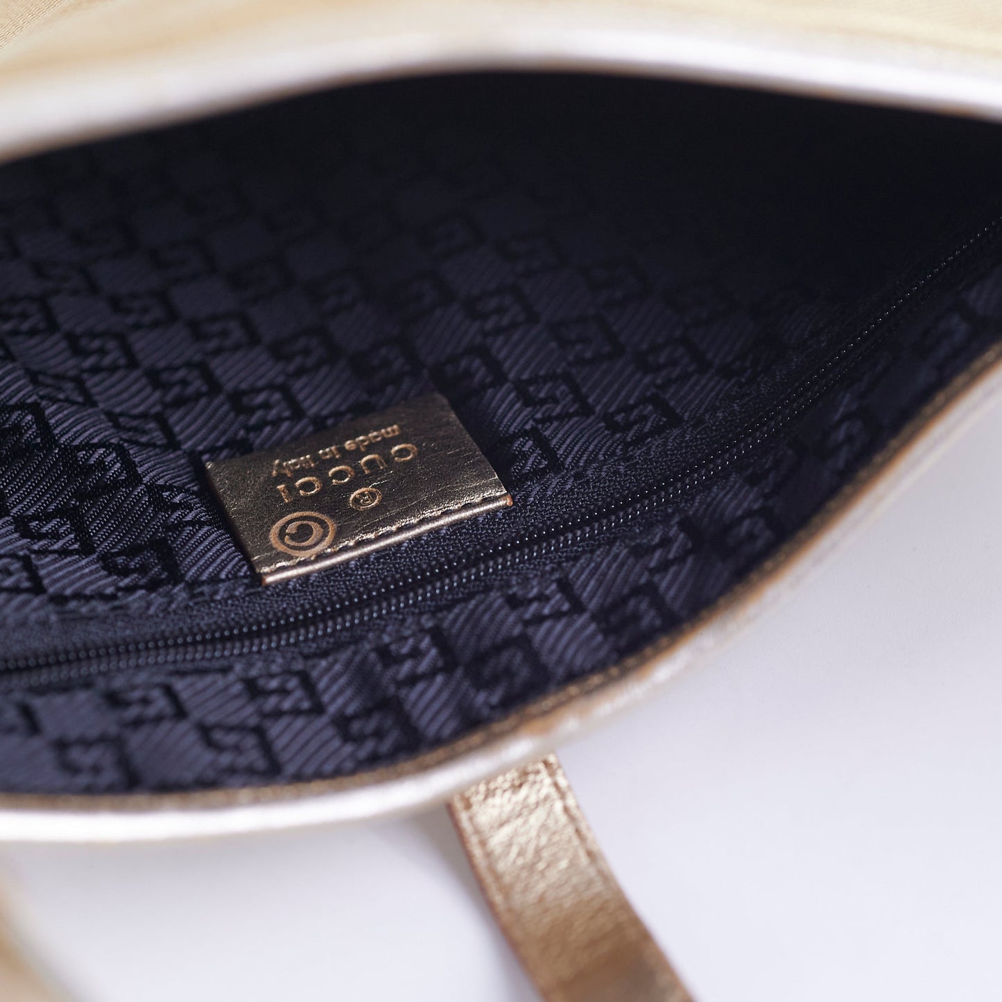 Gucci   Jackie Gold Shoulder Bag