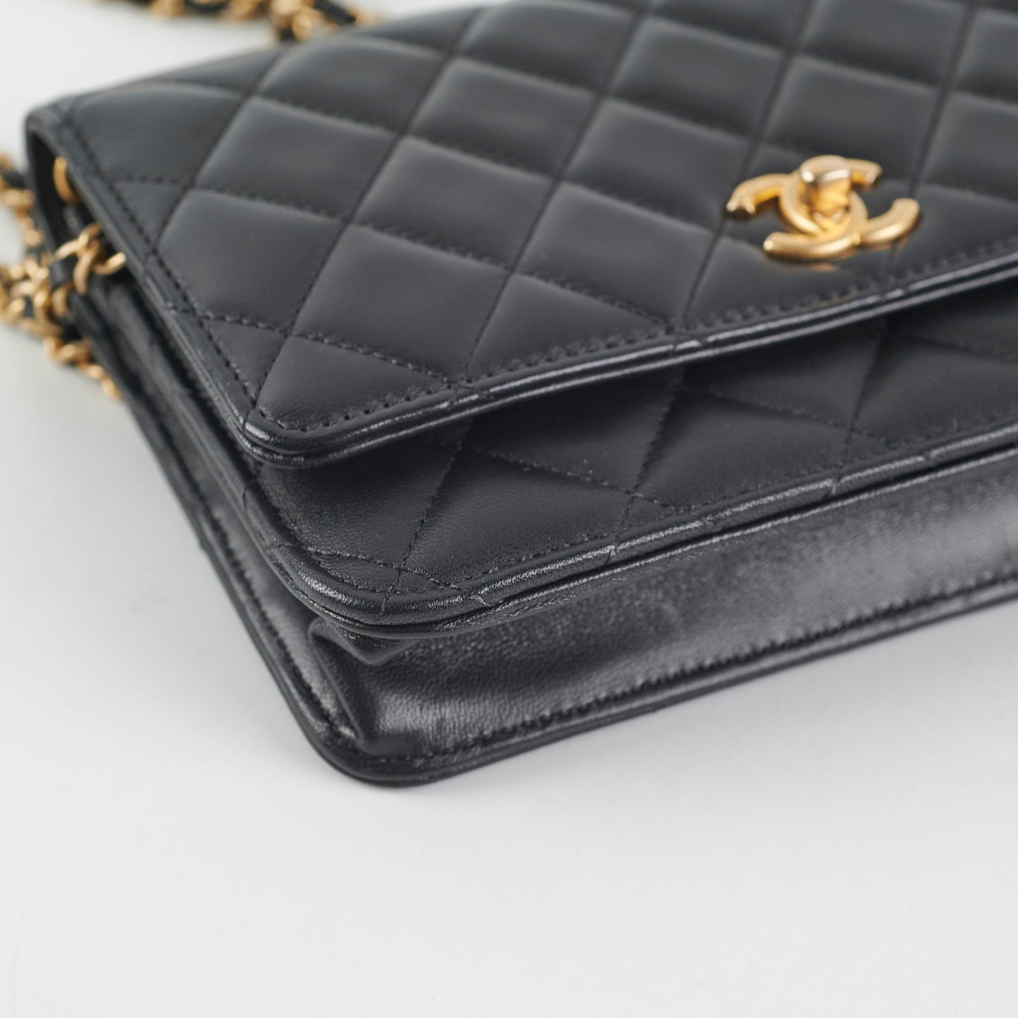 Chanel Lambskin Pearl Crush Woc Black (Microchip)