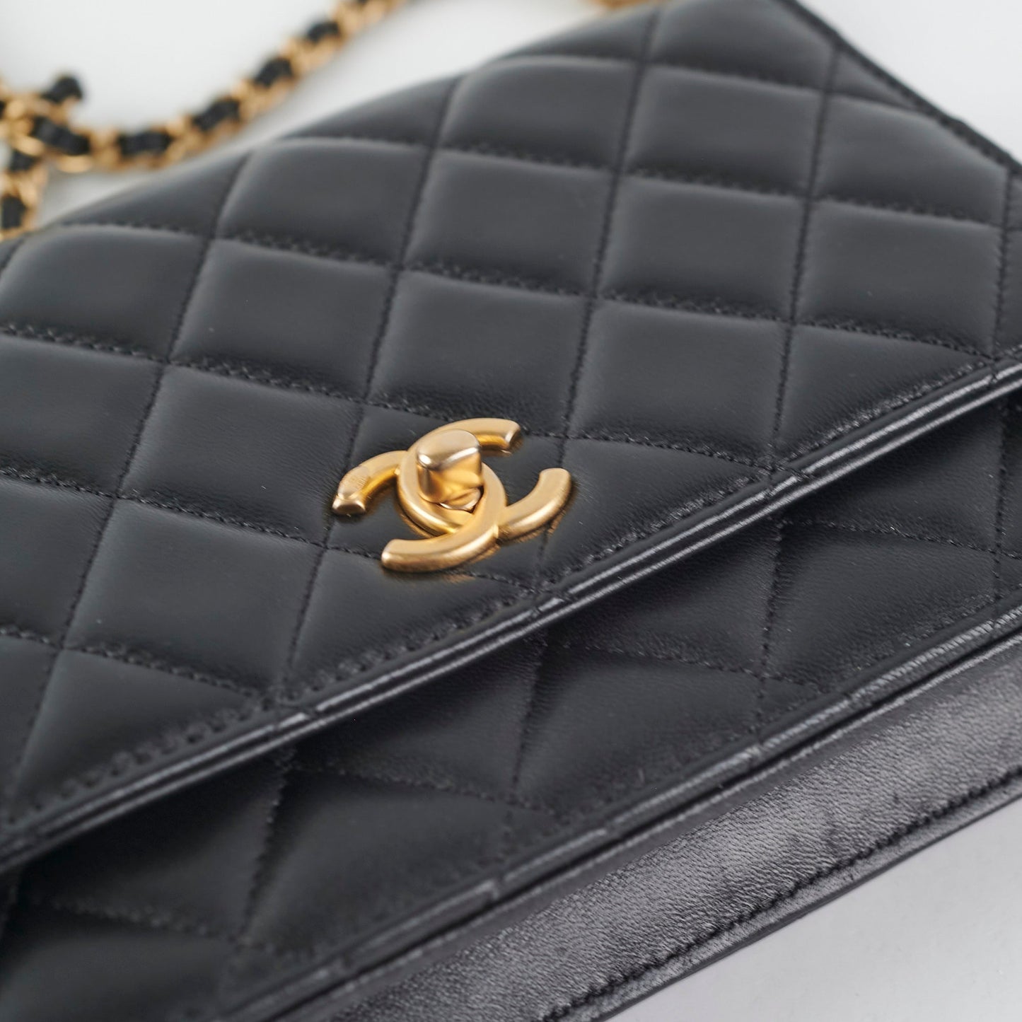 Chanel Lambskin Pearl Crush Woc Black (Microchip)