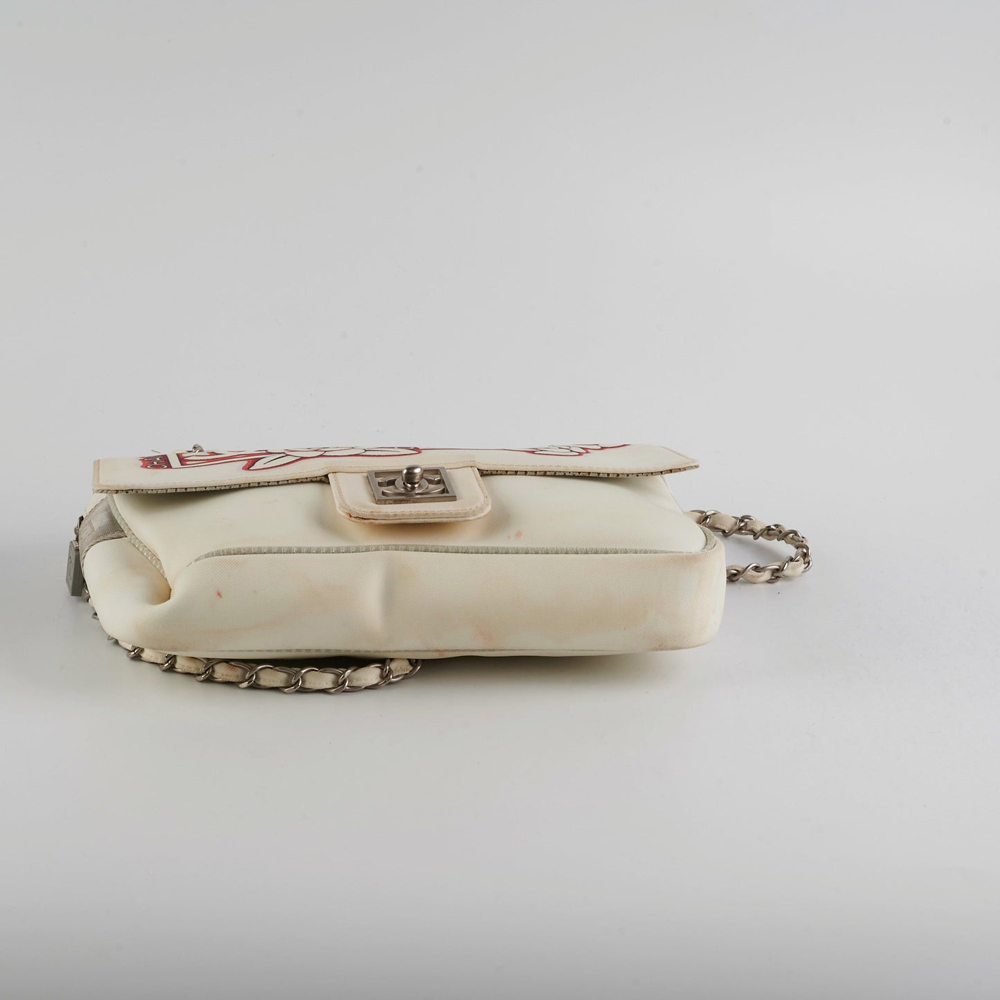Chanel Camelia Seasonal Flap With Zipper White
