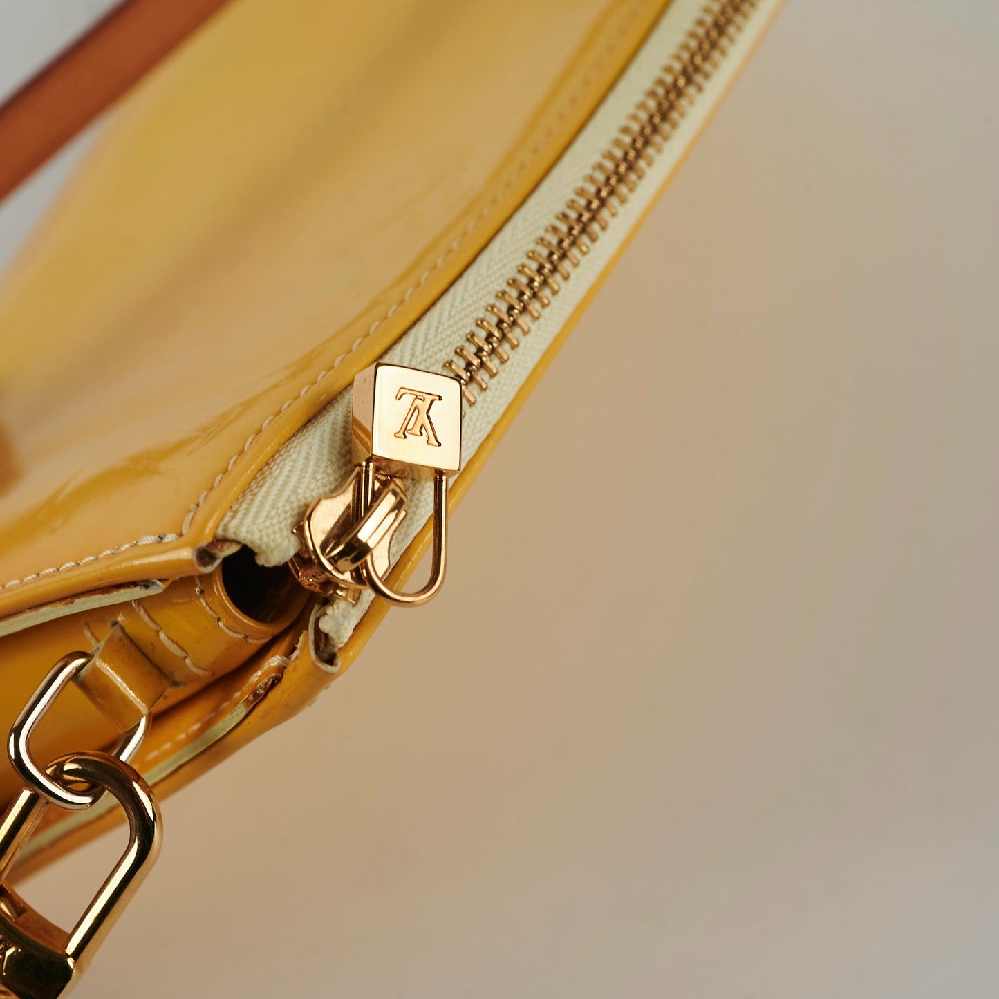 Louis Vuitton   Yellow Vernis Pochette