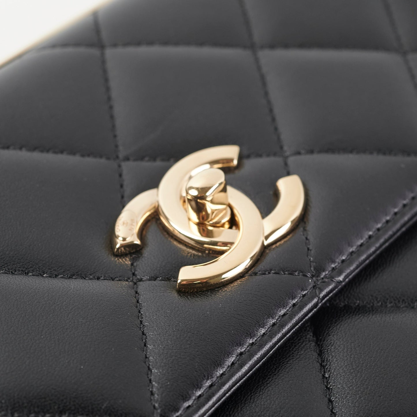 Chanel Trendy CC Shoulder Flap Lambskin Black