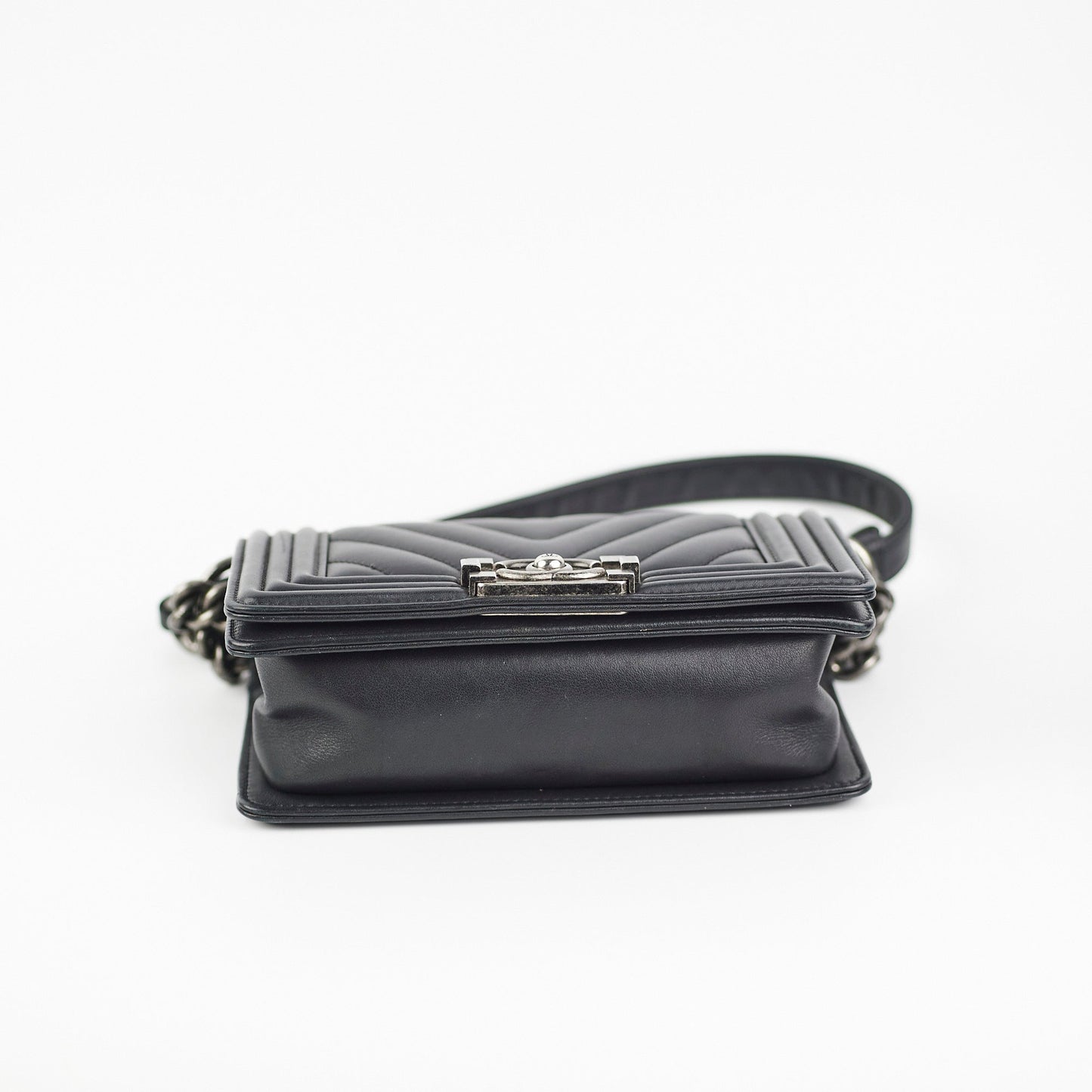 ITEM 29 - Chanel Small Chevron Boy Calfskin Black