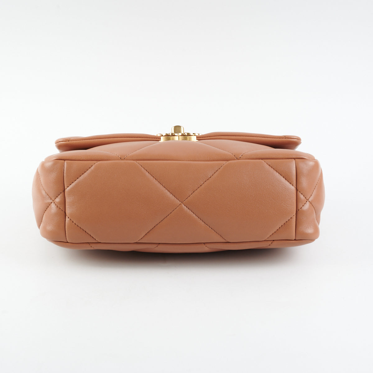 Chanel 19 Small Caramel