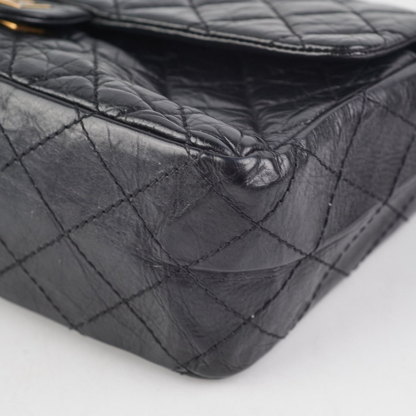 Chanel Reissue 226 Medium Black