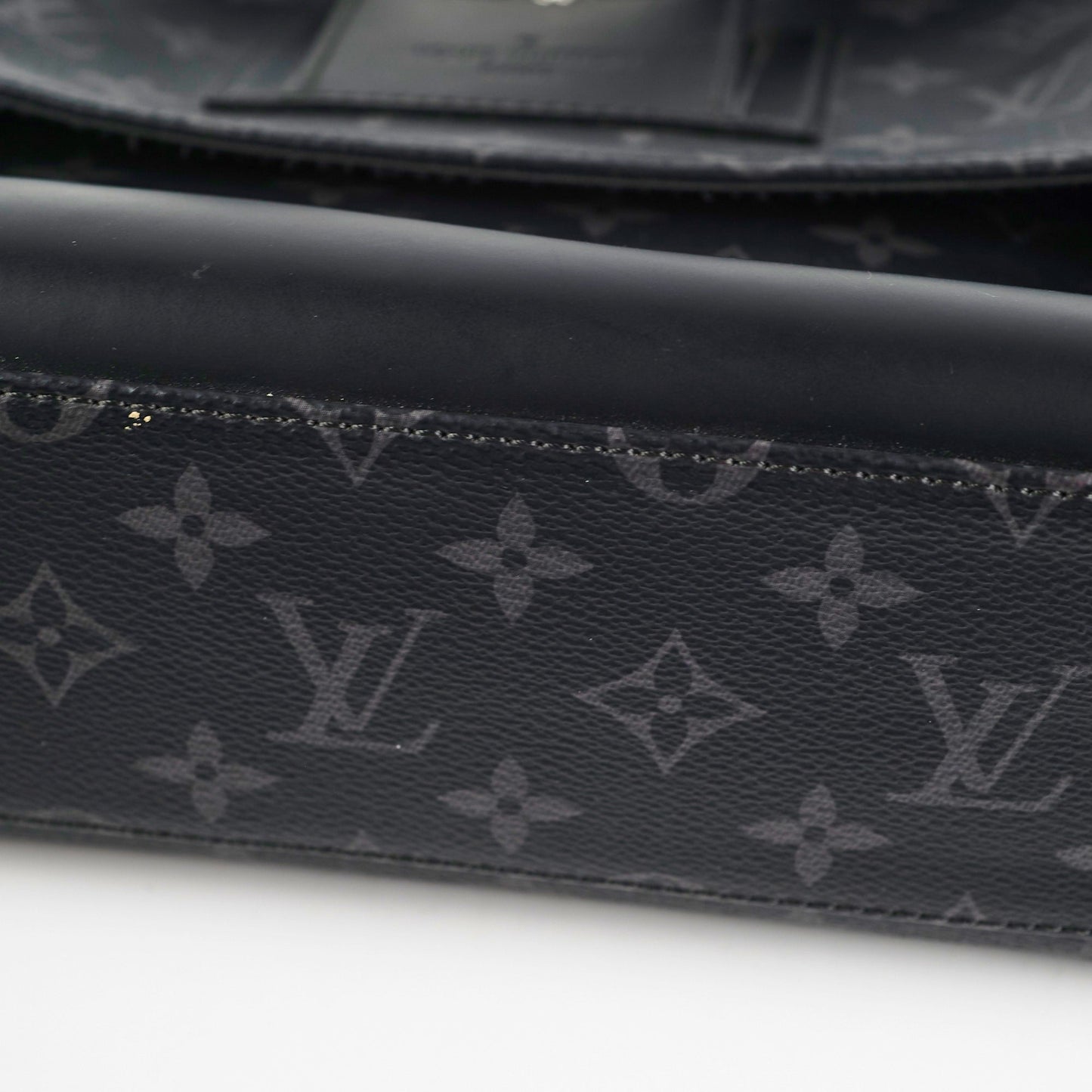 Louis Vuitton Messenger PM Voyager Bag