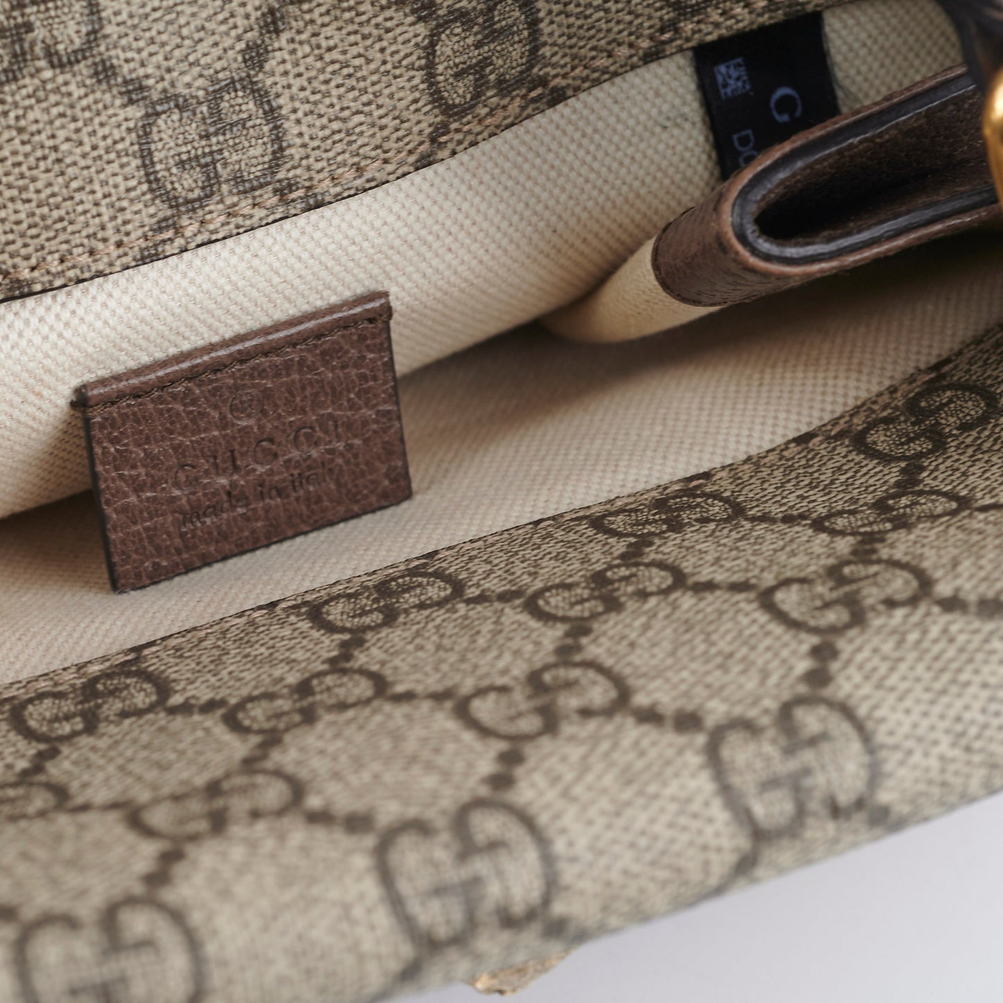 Gucci Neo   Supreme Messenger Bag