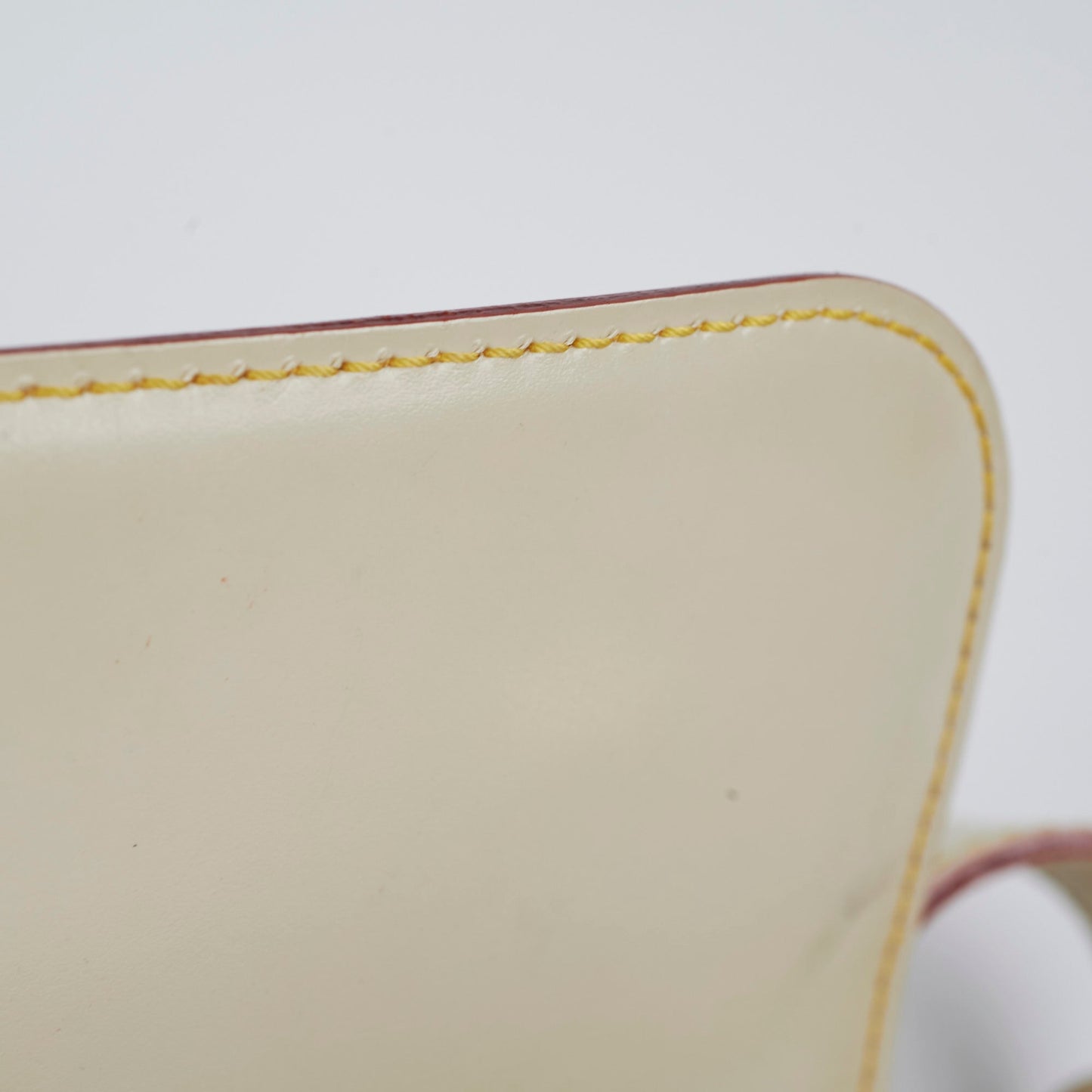 Louis Vuitton   Suhali Le Talentueux Shoulder Bag Ivory