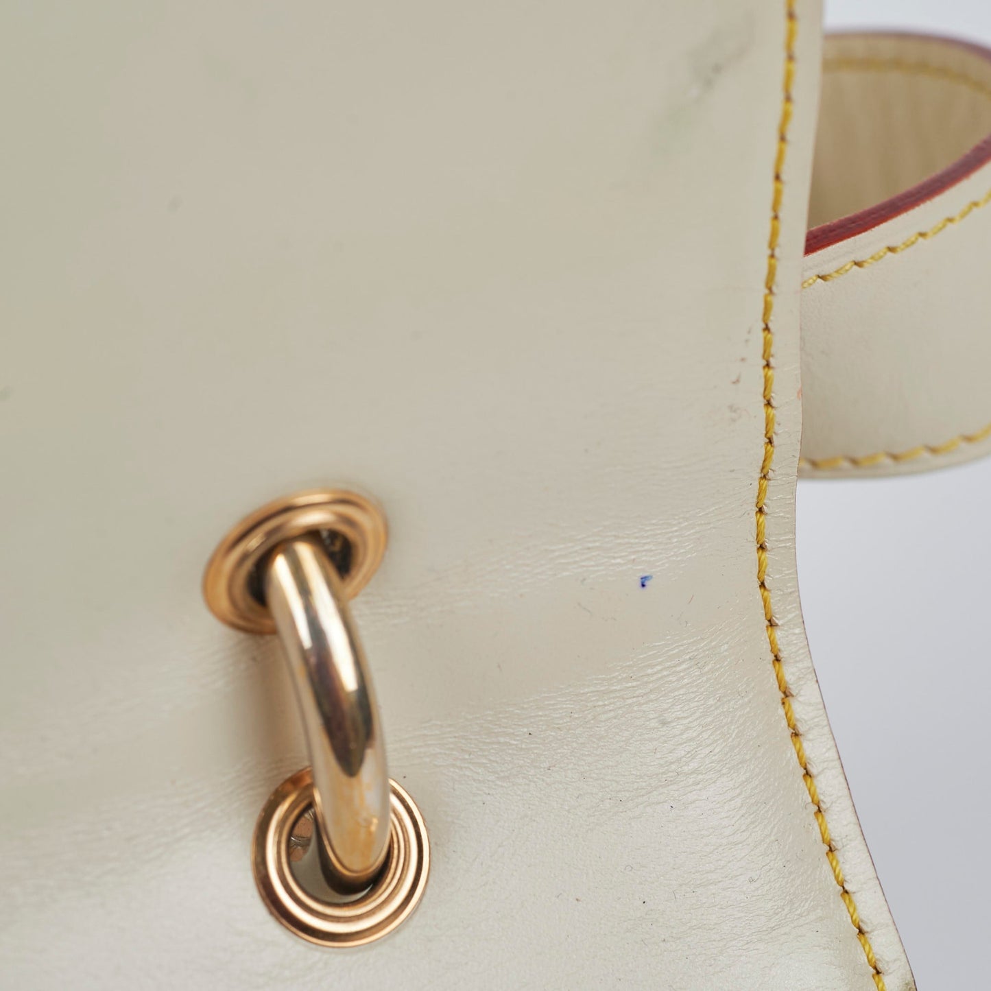 Louis Vuitton   Suhali Le Talentueux Shoulder Bag Ivory