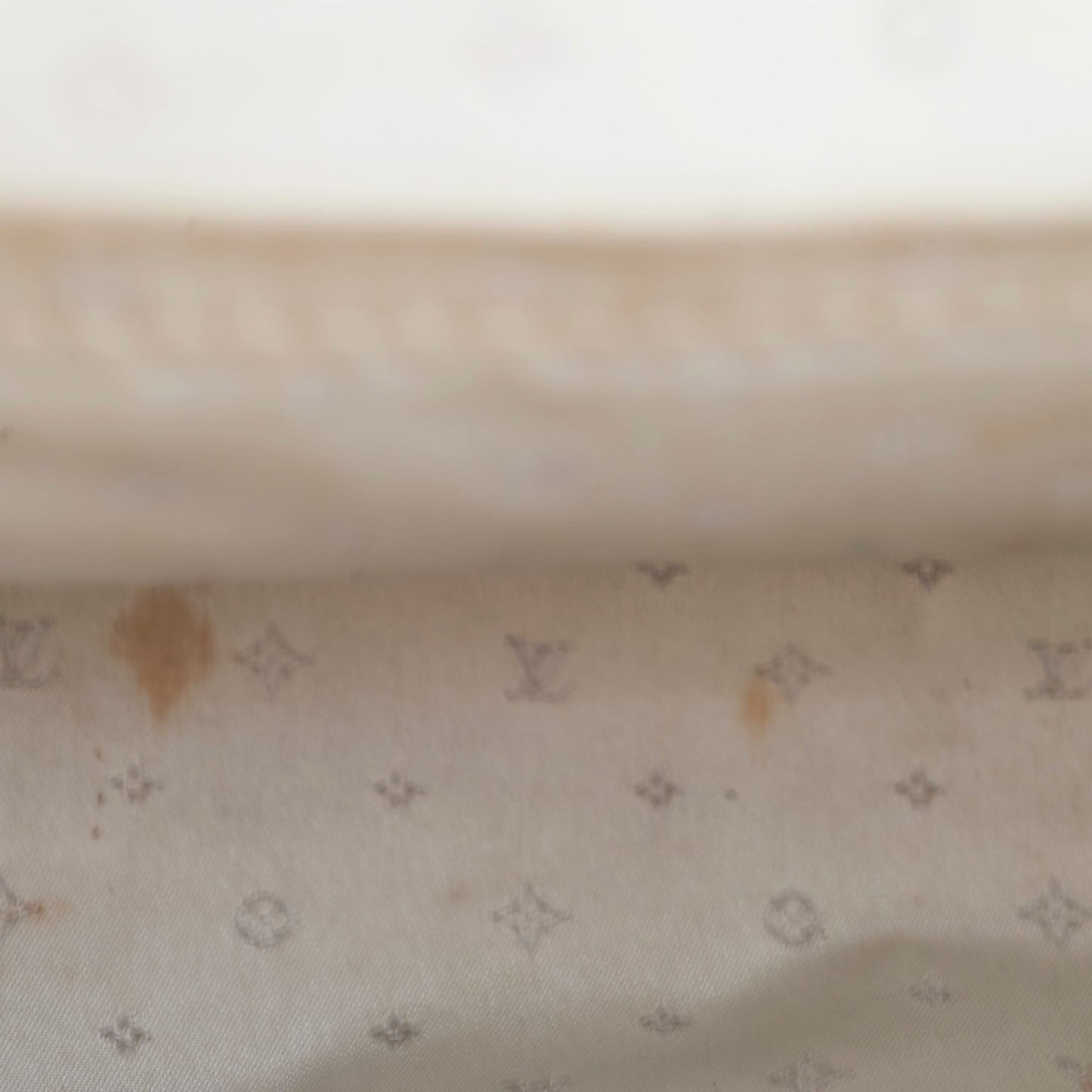 Louis Vuitton   Suhali Le Talentueux Shoulder Bag Ivory