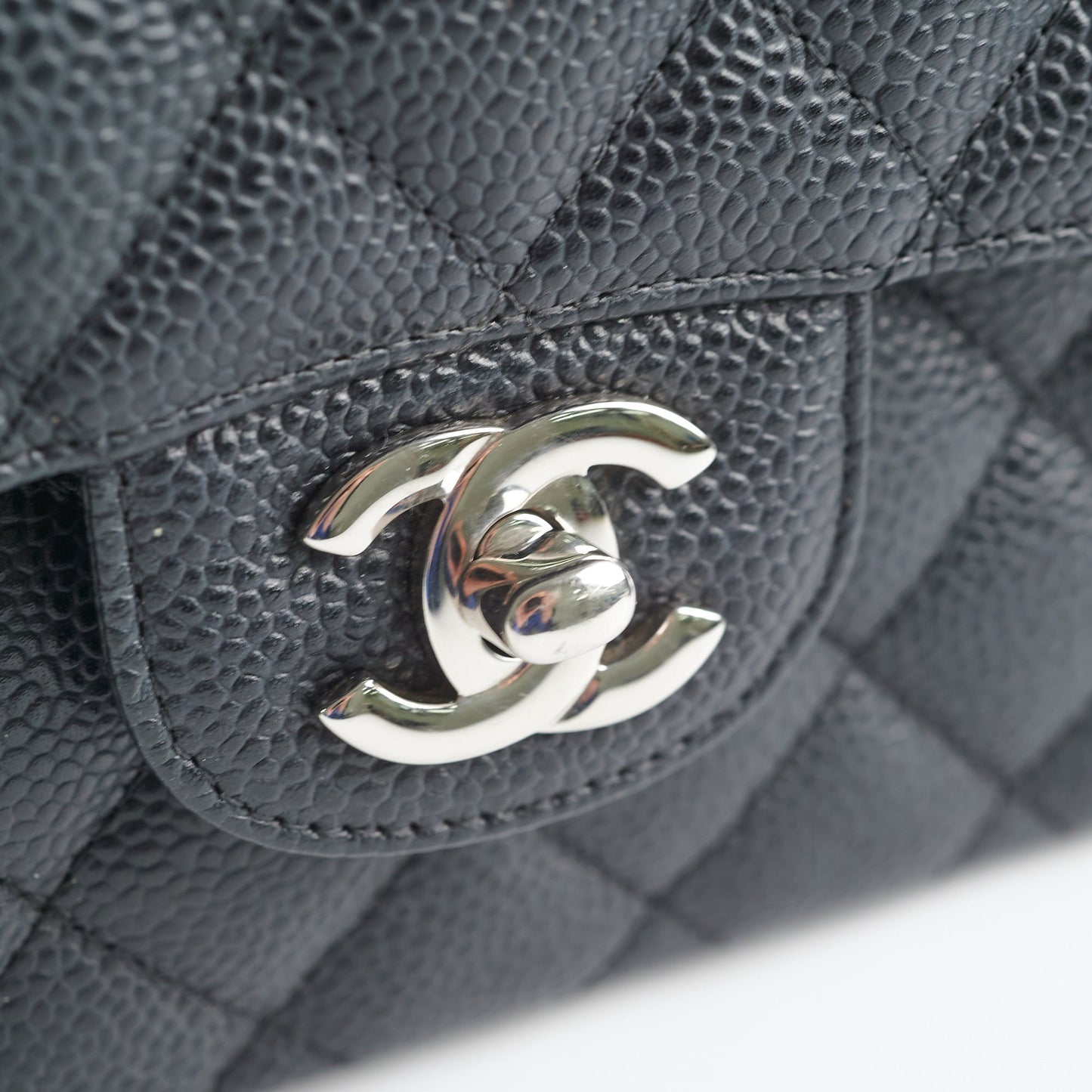 Chanel Small Caviar Classic Double Flap Black - 16 series