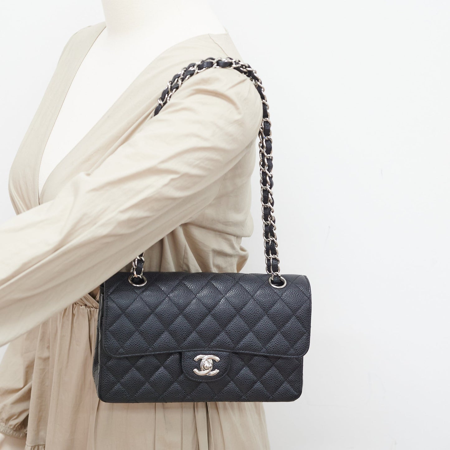 Chanel Small Caviar Classic Double Flap Black - 16 series