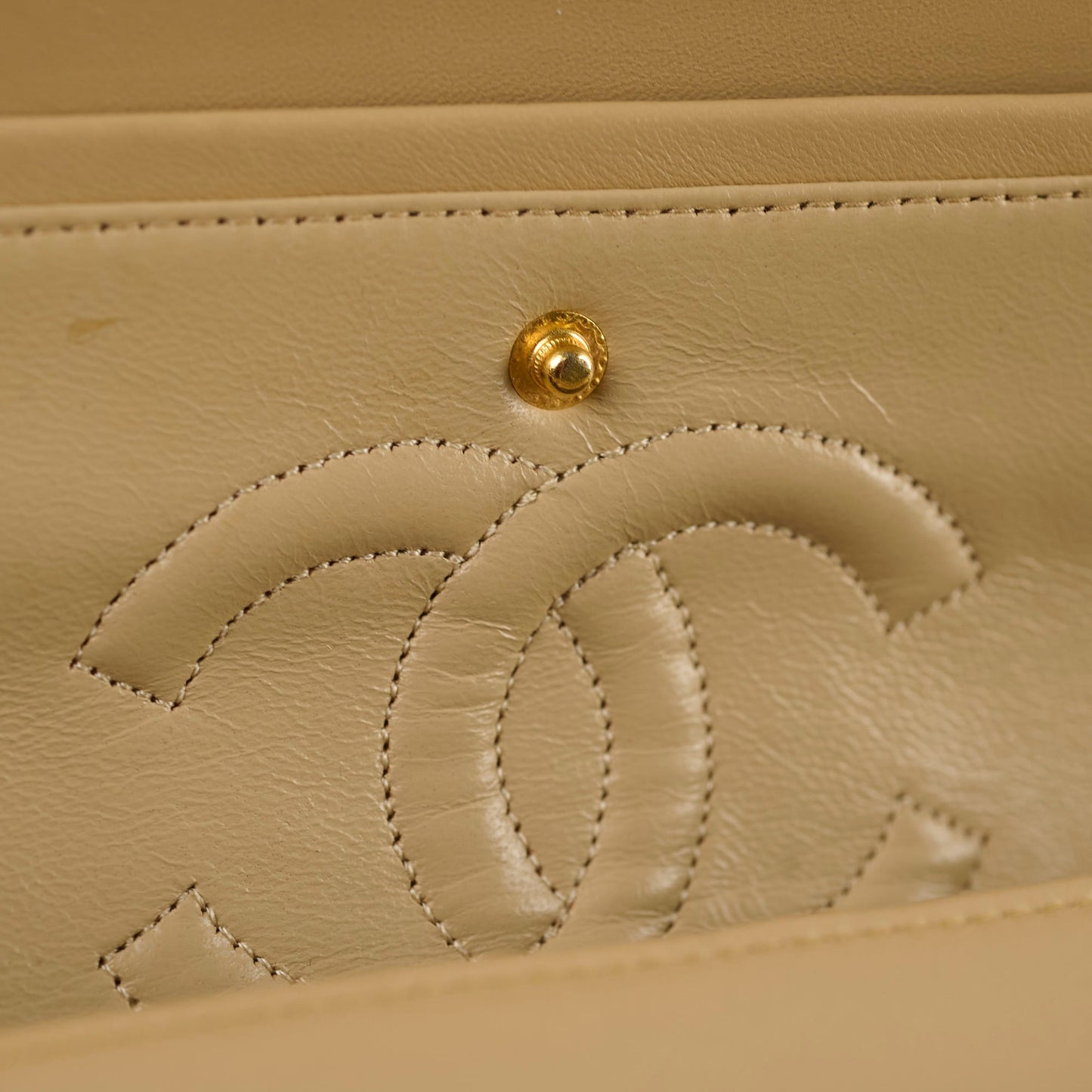 Chanel  Classic Flap Medium/Large M/L Beige - Series 3