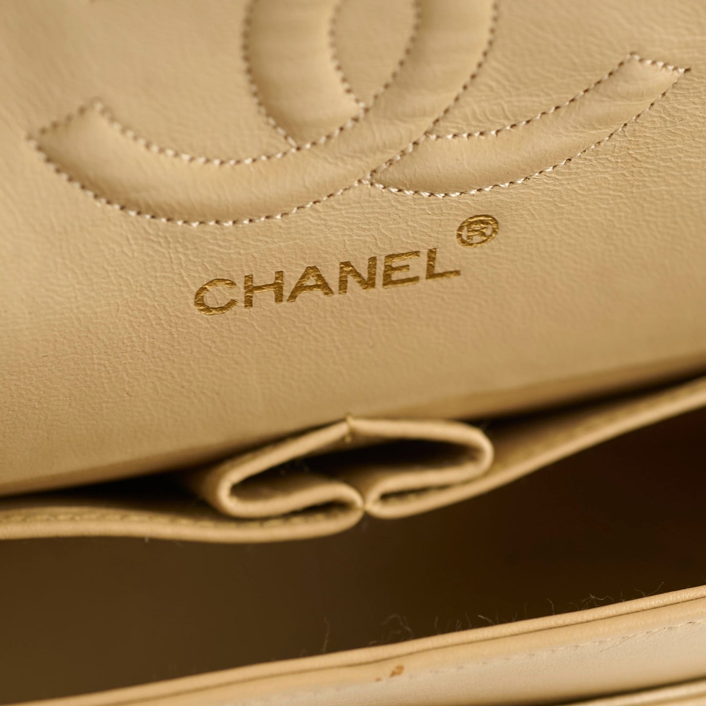 Chanel  Classic Flap Medium/Large M/L Beige - Series 3