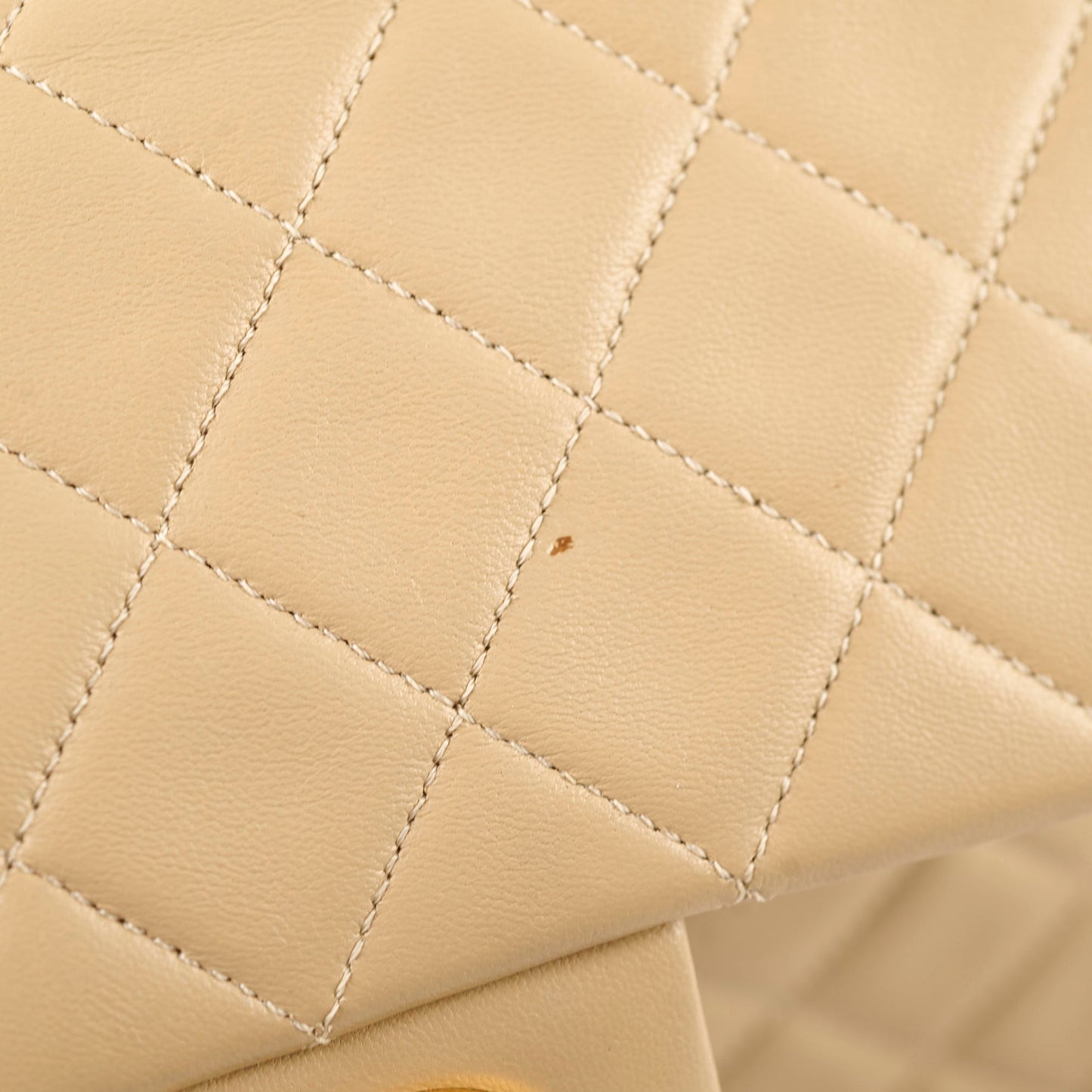 Chanel  Classic Flap Medium/Large M/L Beige - Series 3