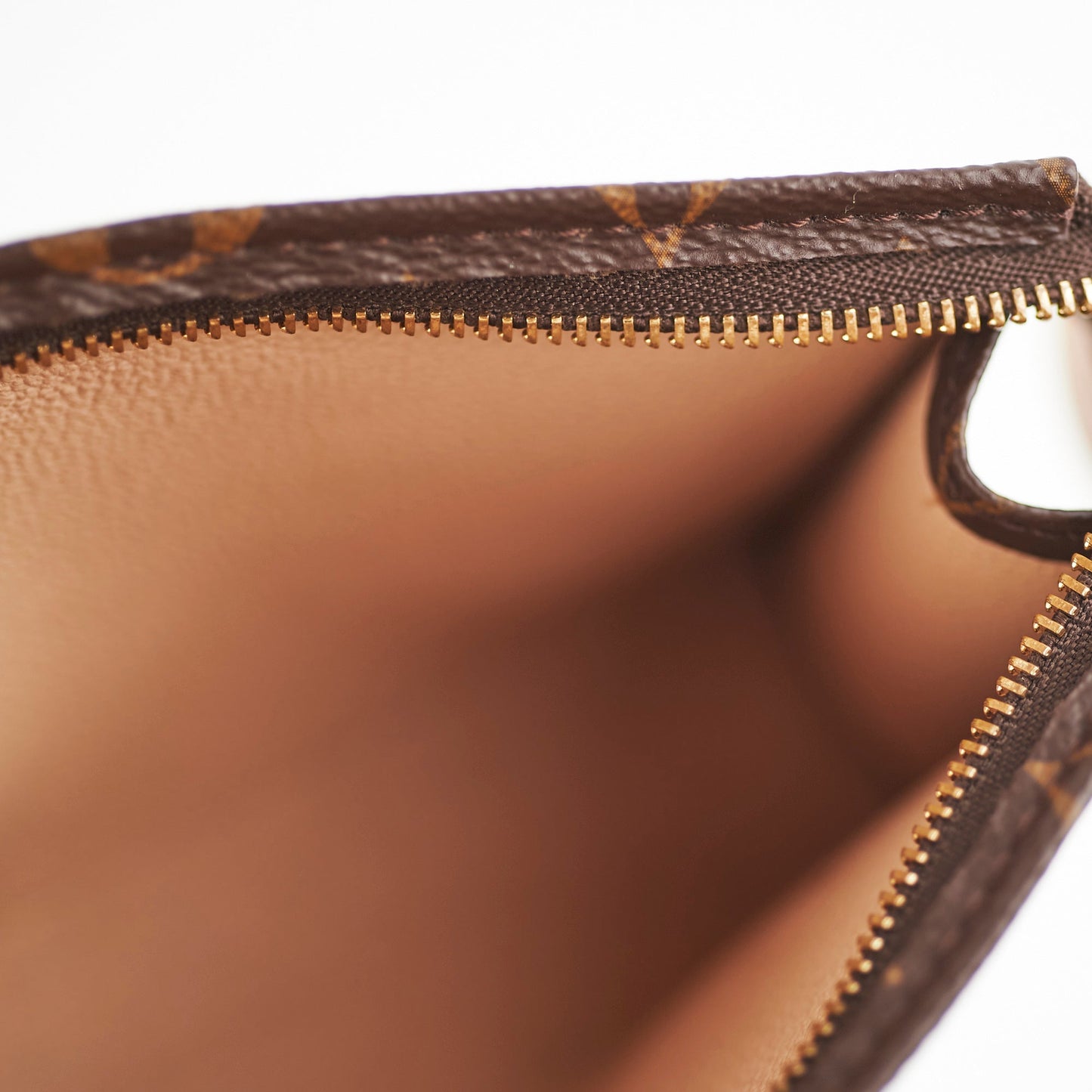 Louis Vuitton Monogram Pochette Toiletry 15 Pouch