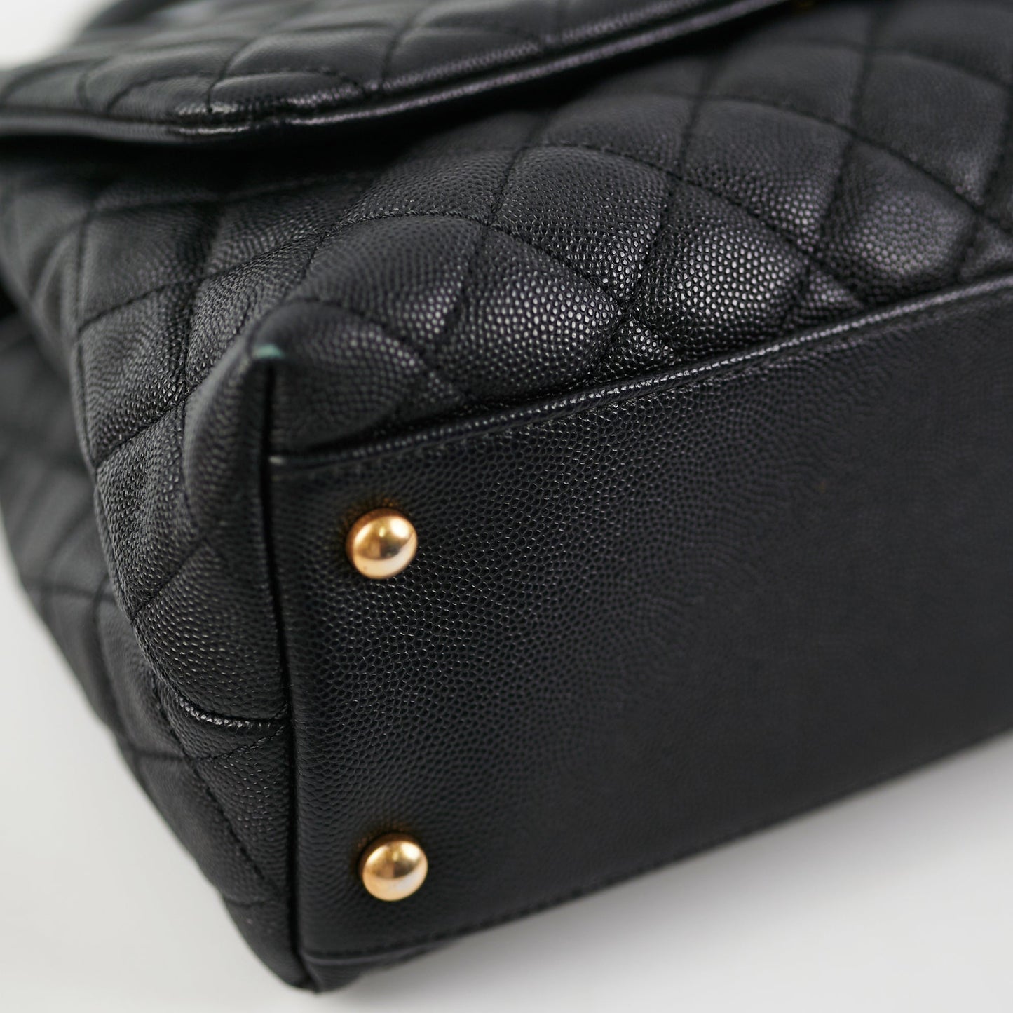Chanel Coco Handle Caviar Medium Black