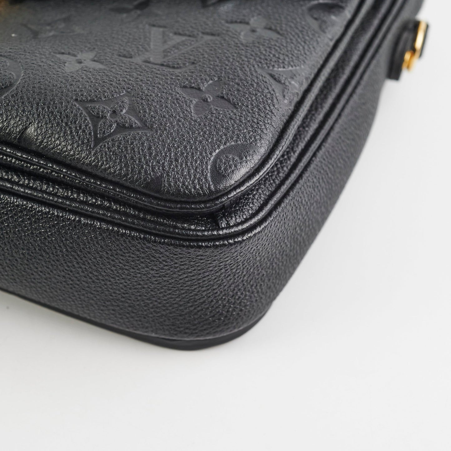 Louis Vuitton Pochette Metis Black Empreinte