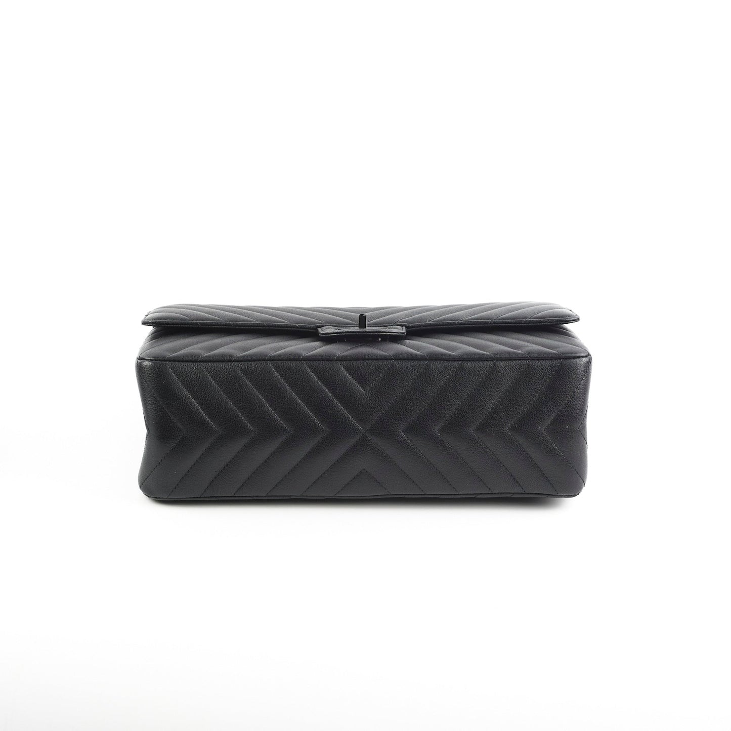 Chanel Reissue 226 So Black
