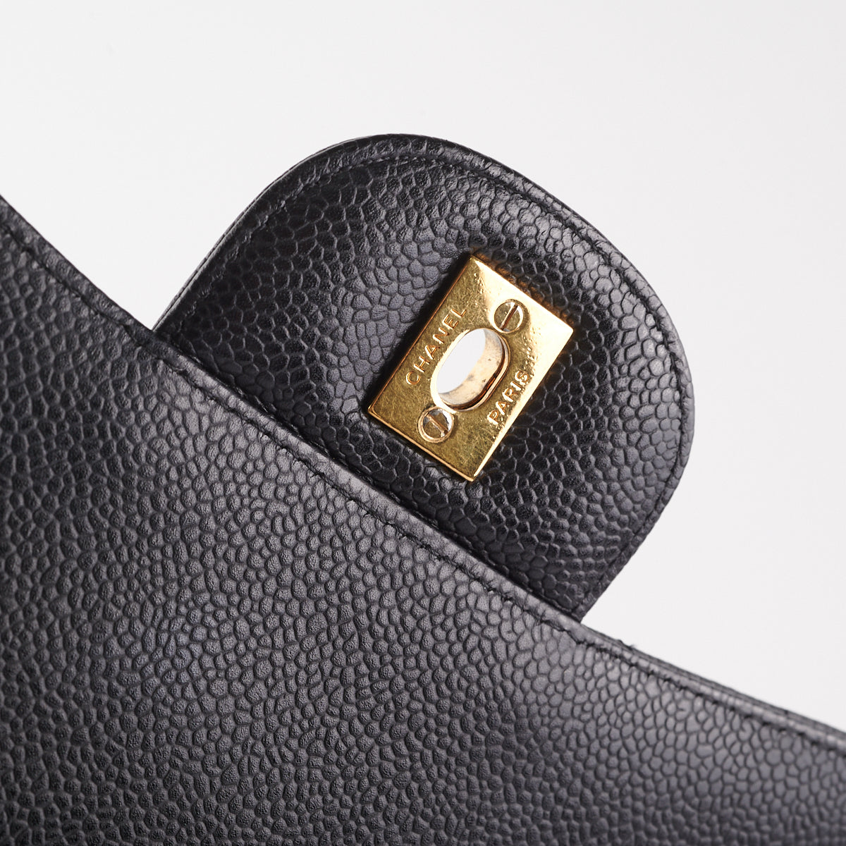 Chanel  Maxi single Flap Quilted Caviar Black