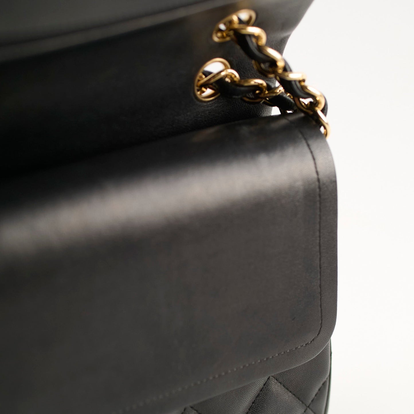 Chanel Jumbo Double Flap Lambskin Black GHW (19 series)
