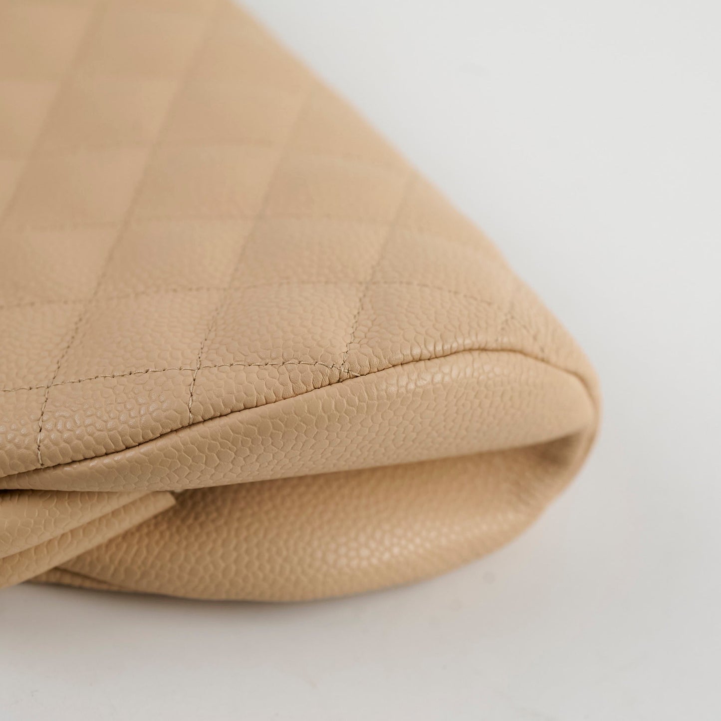 Chanel Clutch Caviar Ivory - Series 12