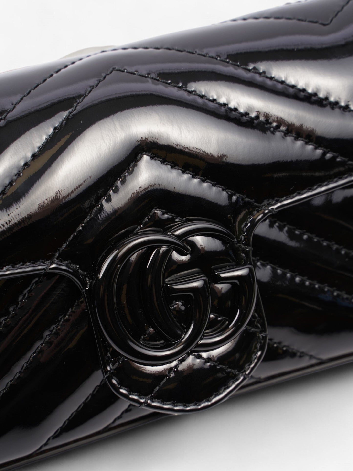 Gucci GG Marmont Black Patent Leather Super Mini