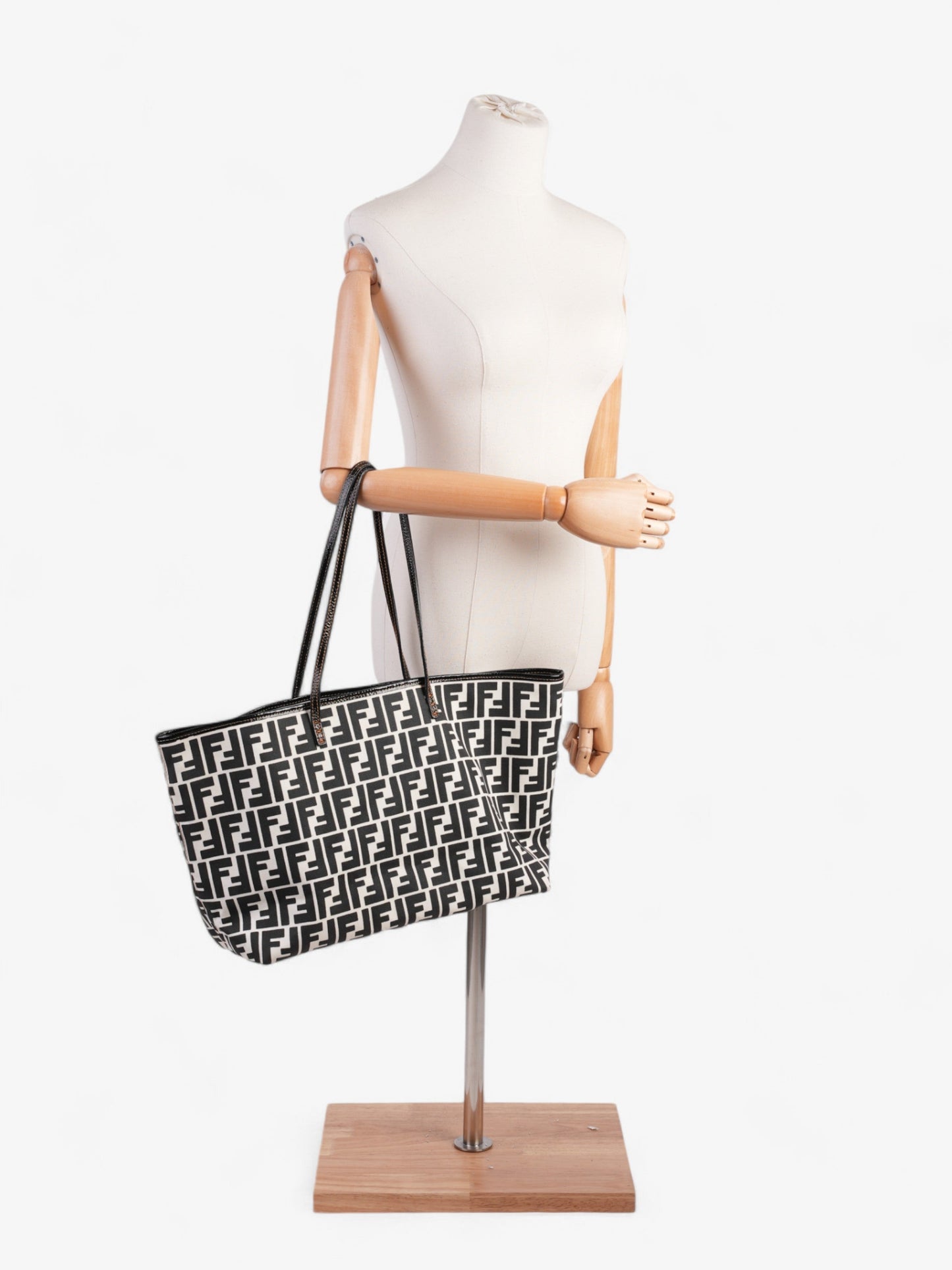 Fendi Roll Tote - Ewore Bags