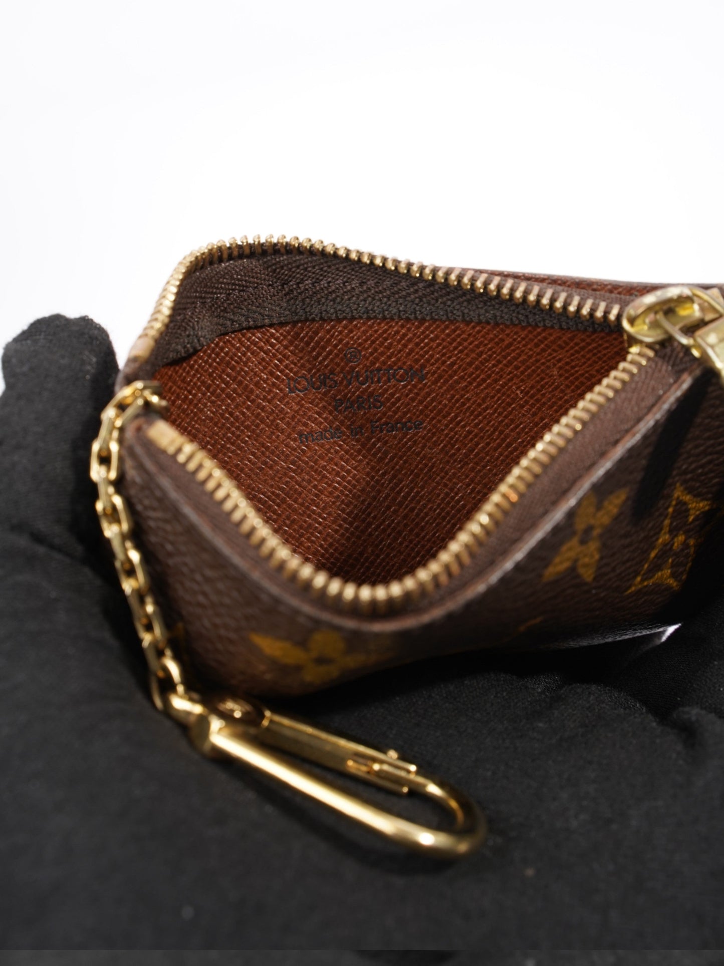 Louis Vuitton Key Pouch Monogram / Gold Canvas