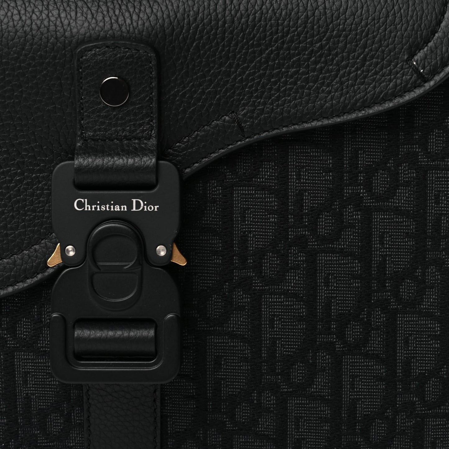 Christian Dior Oblique Jacquard Grained Calfskin Small Saddle Messenger Bag Black Oblique Monogram