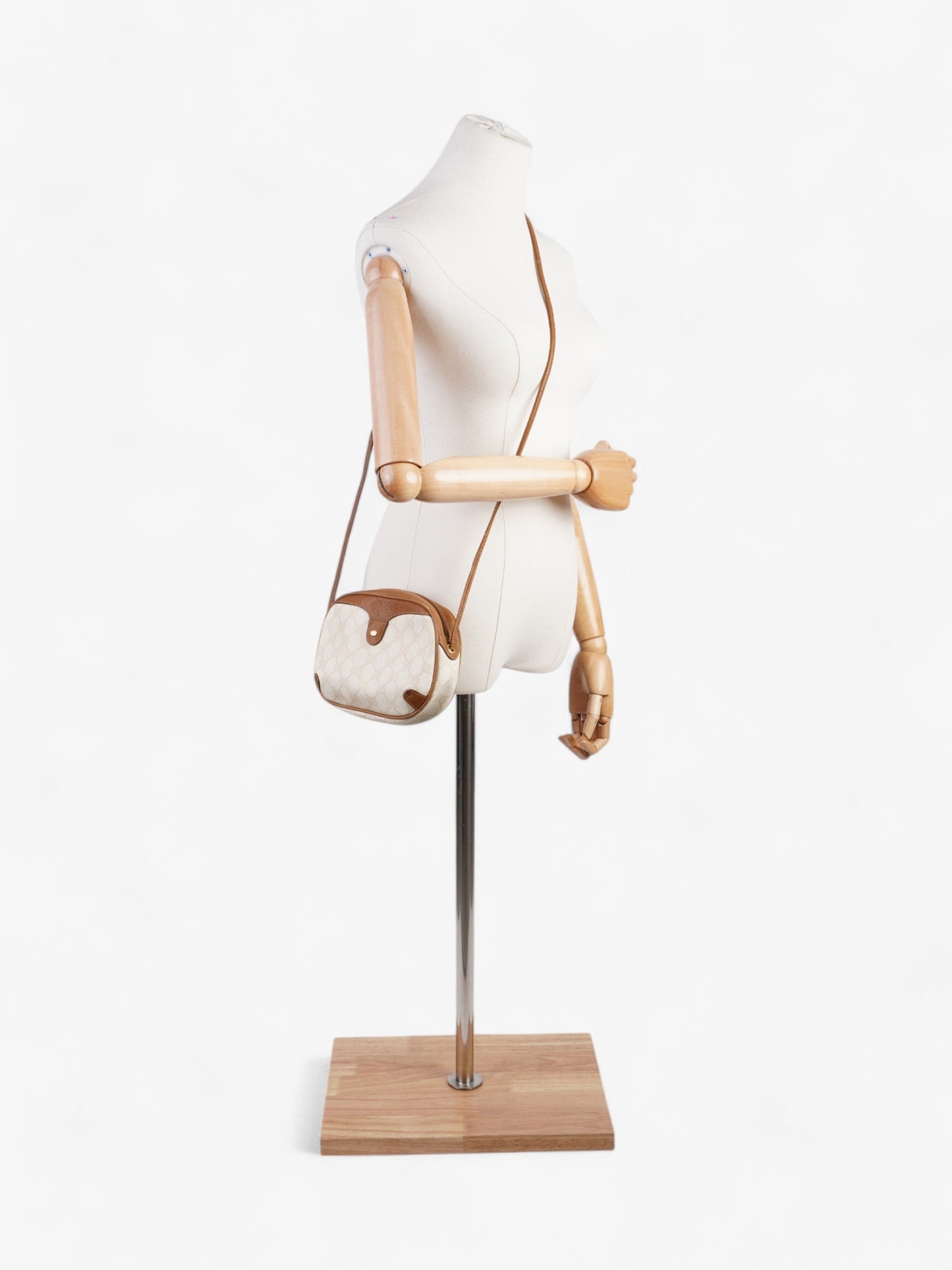 Gucci   GG Camera Bag Tan / Cream Coated Canvas