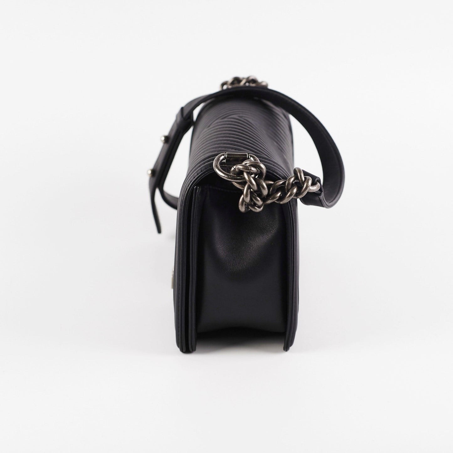 Chanel Old Medium Boy Chevron Black