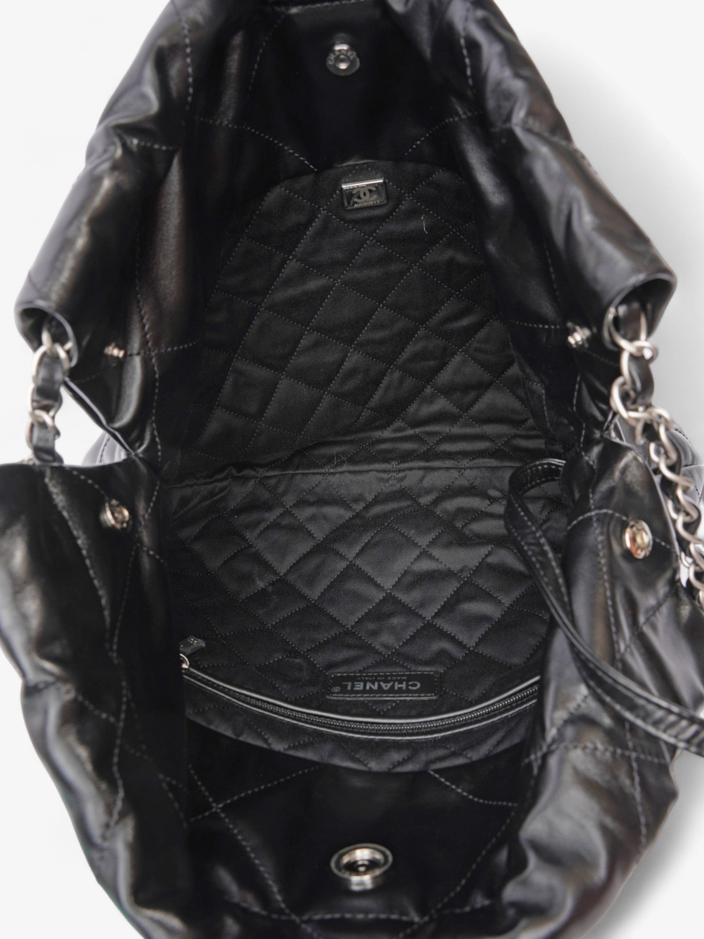Chanel Chanel 22 Black Calfskin Leather Small
